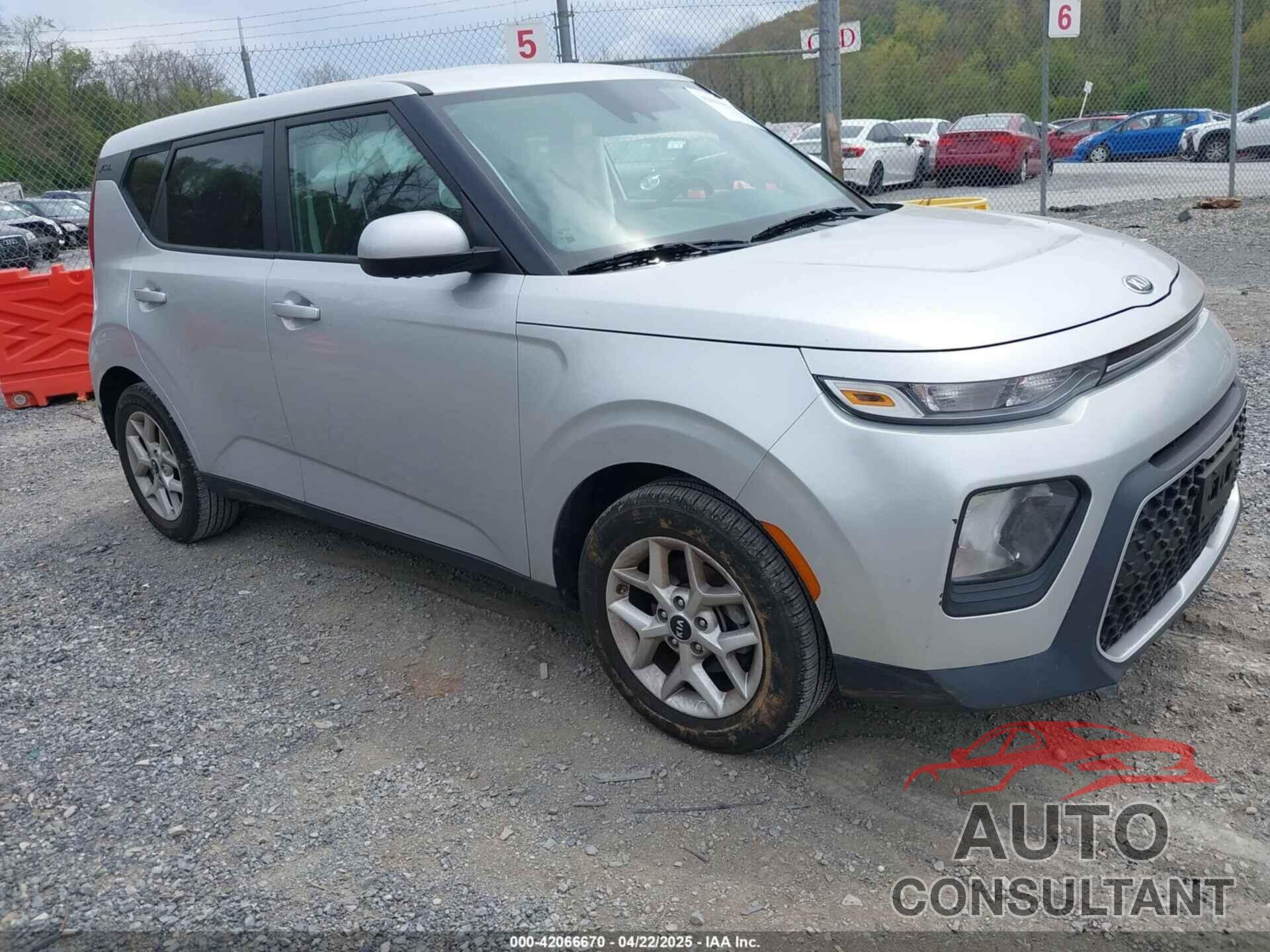 KIA SOUL 2021 - KNDJ23AU1M7737755
