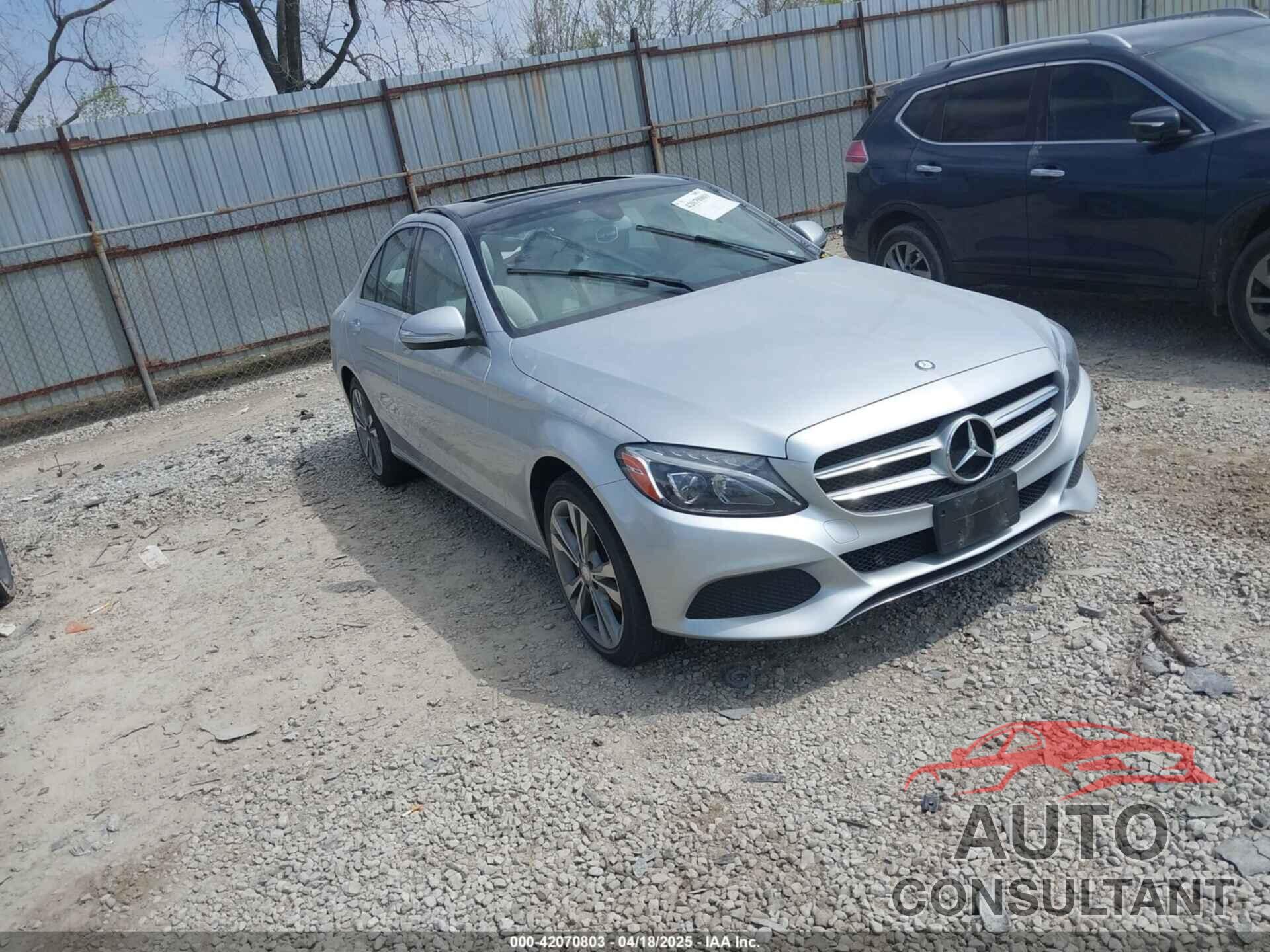 MERCEDES-BENZ C 300 2015 - 55SWF4KB6FU003010