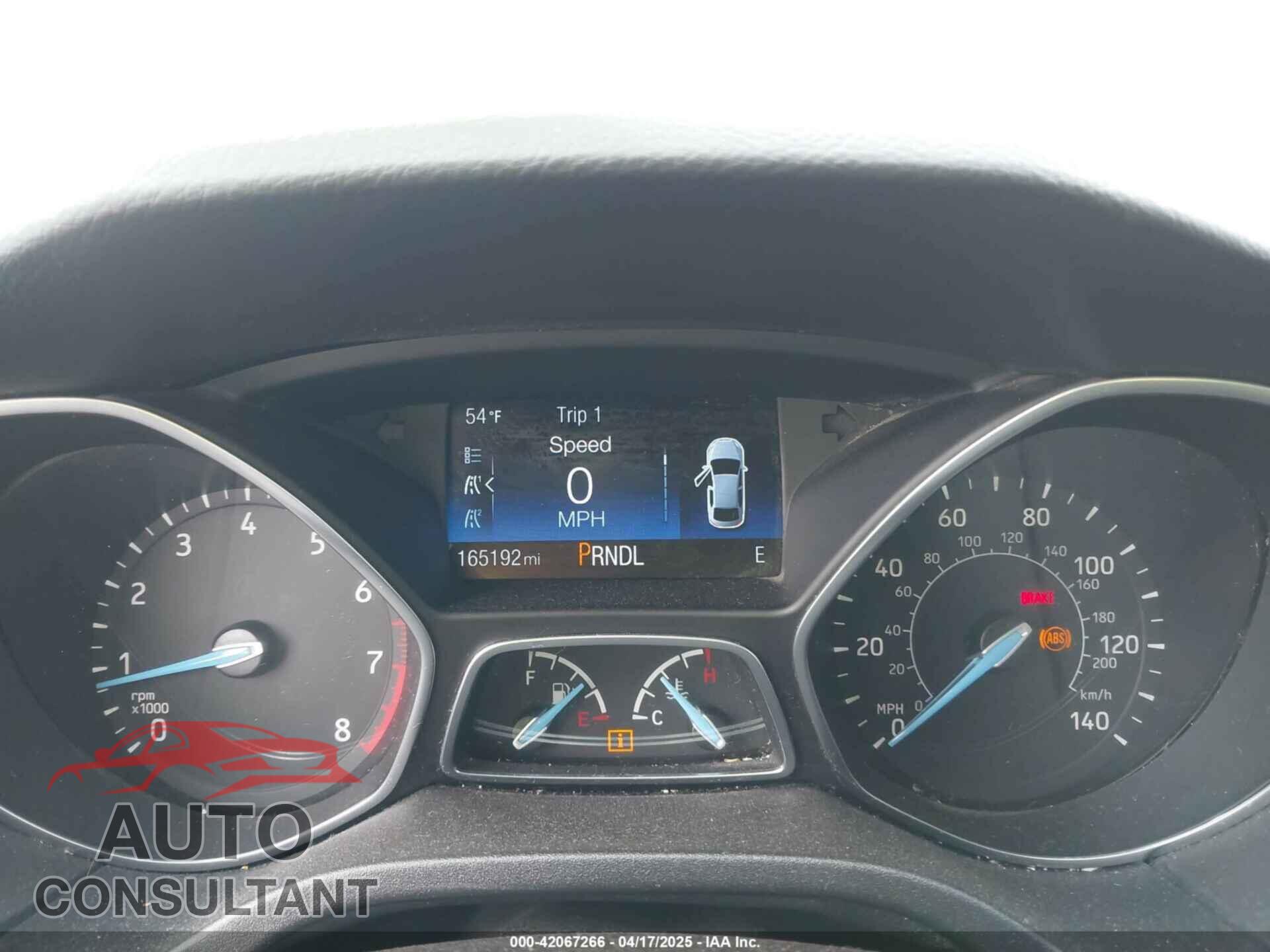 FORD FOCUS 2015 - 1FADP3F29FL221391