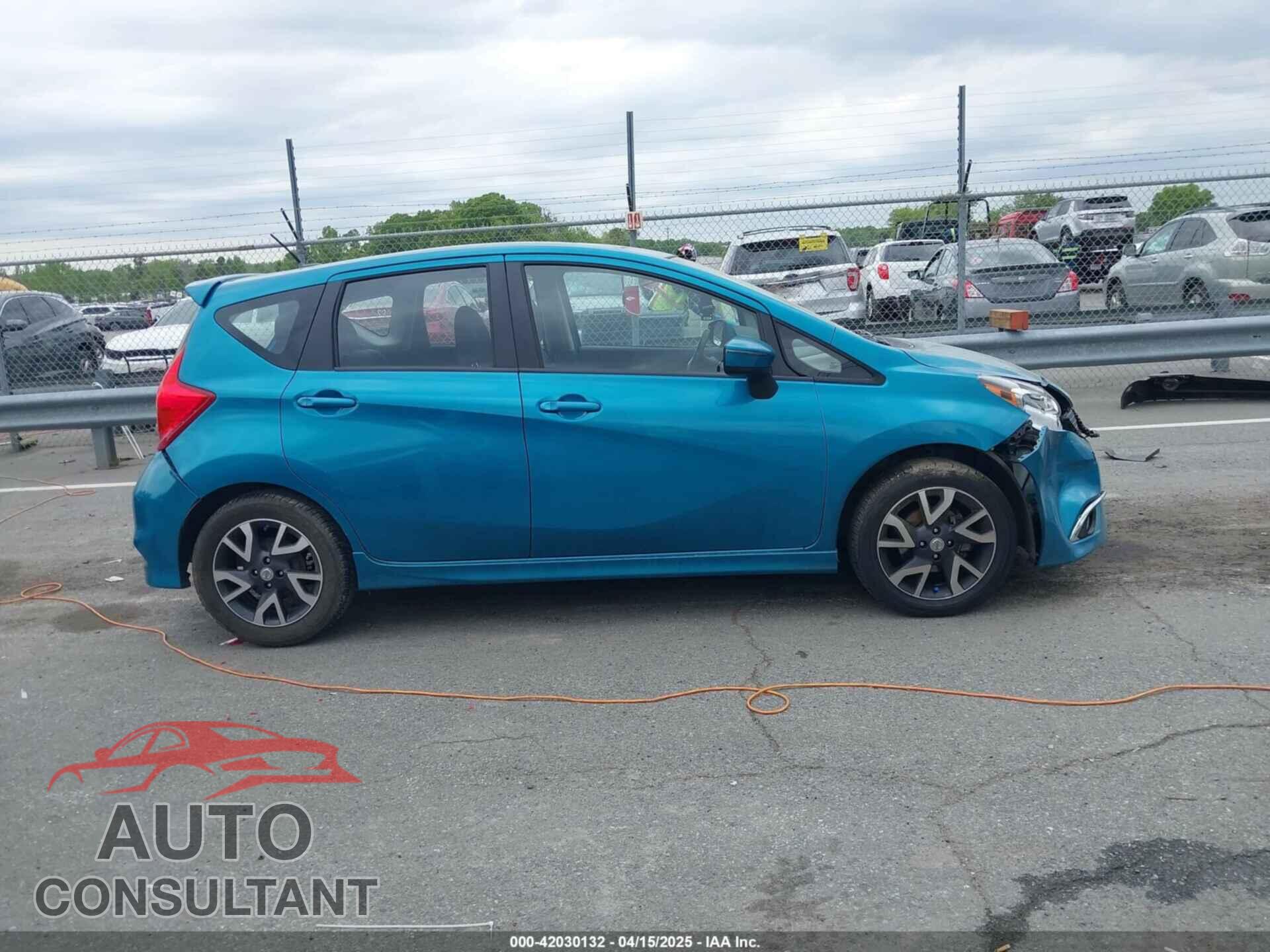 NISSAN VERSA NOTE 2015 - 3N1CE2CP0FL396030