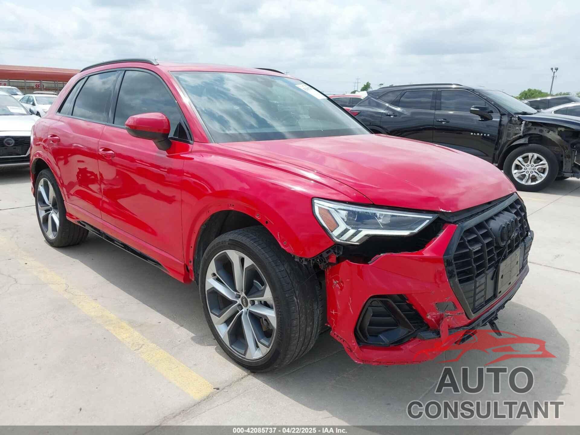 AUDI Q3 2022 - WA1EECF38N1019269