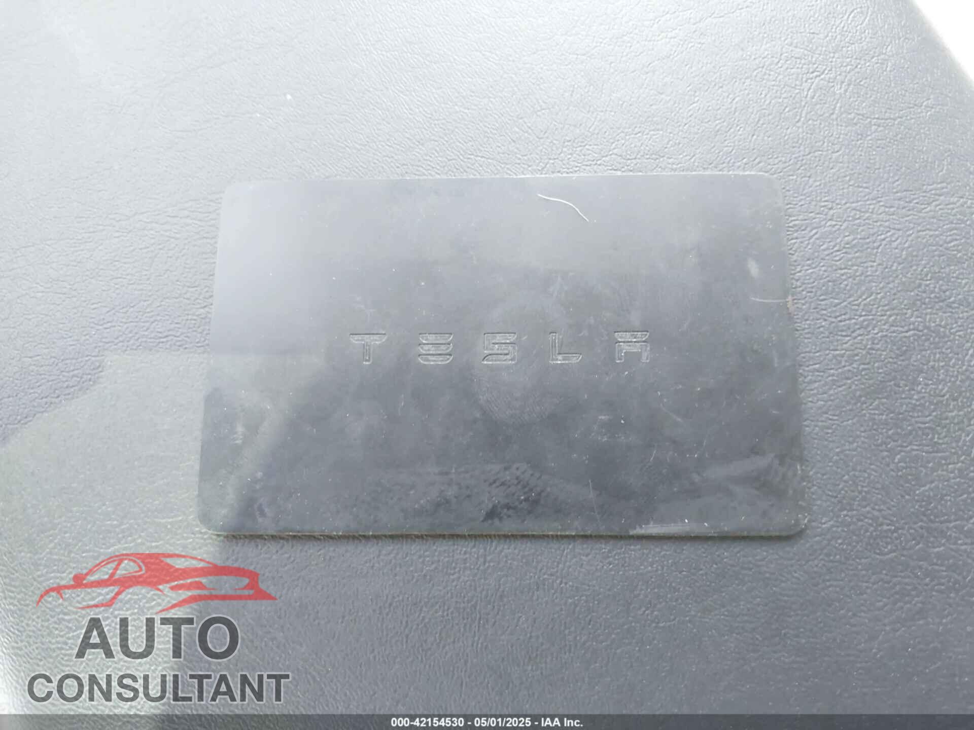 TESLA MODEL 3 2019 - 5YJ3E1EB4KF438846