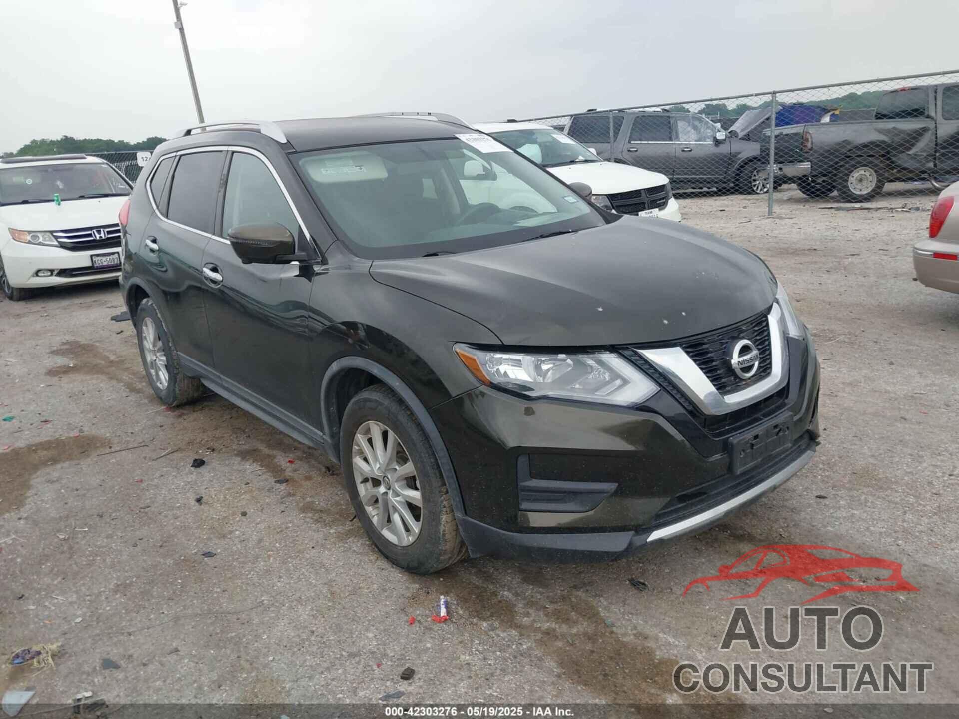 NISSAN ROGUE 2017 - KNMAT2MT8HP504634