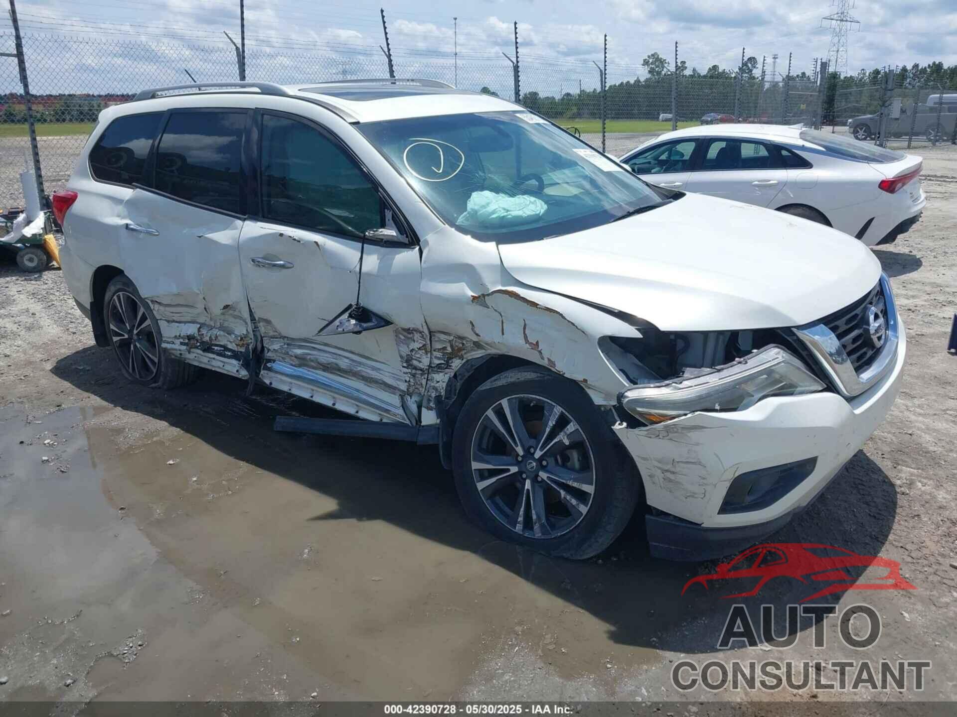 NISSAN PATHFINDER 2017 - 5N1DR2MN1HC608026