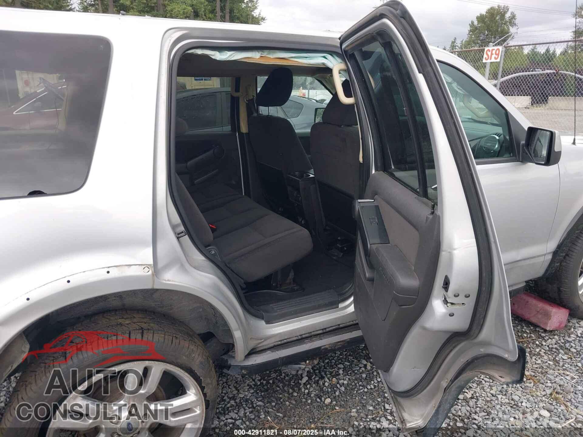 FORD EXPLORER 2010 - 1FMEU8DE5AUA51143