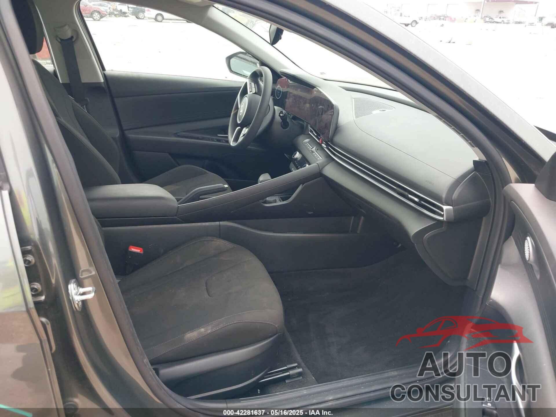 HYUNDAI ELANTRA 2024 - KMHLM4DG9RU831918