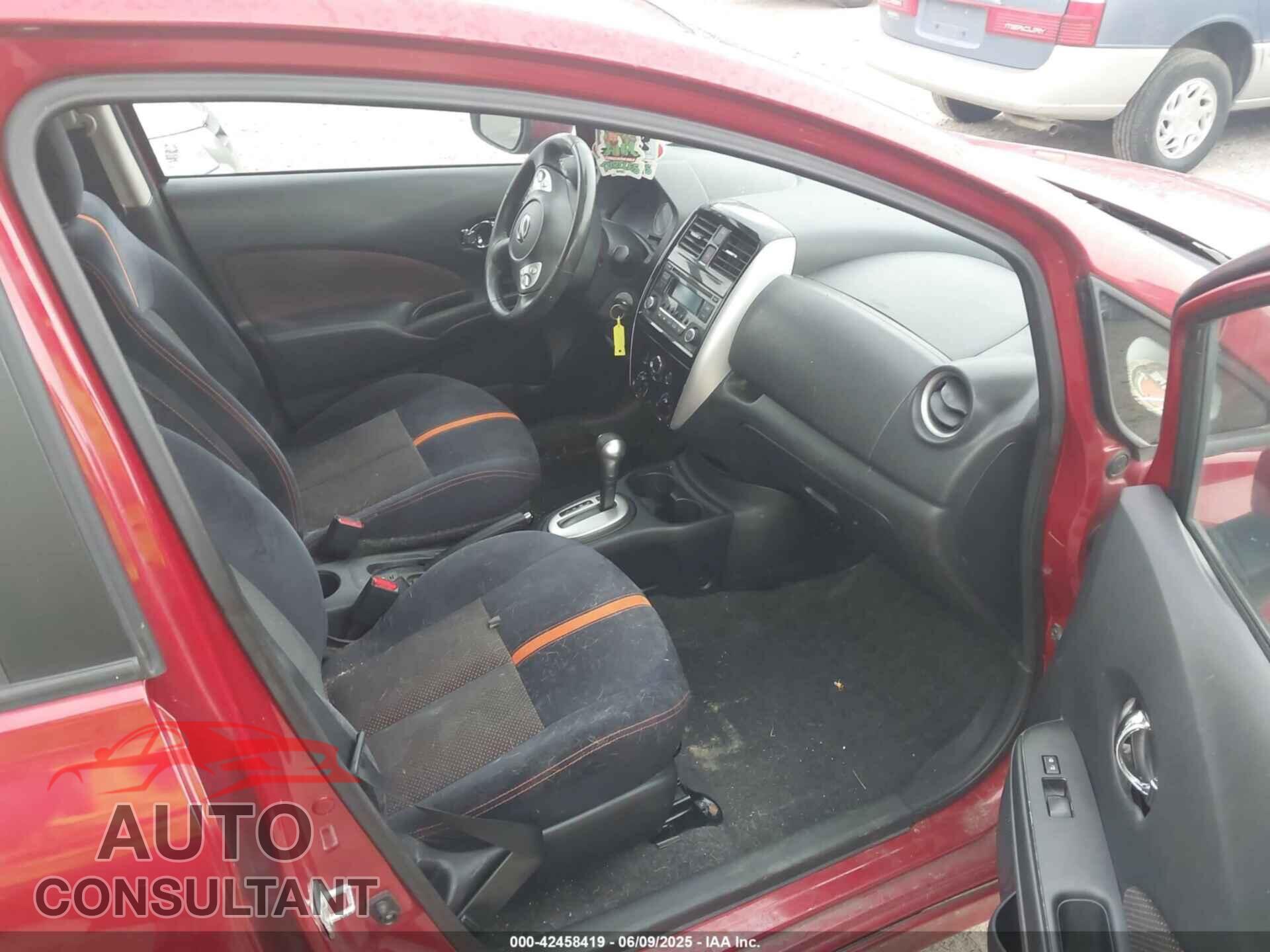 NISSAN VERSA NOTE 2015 - 3N1CE2CP1FL359634
