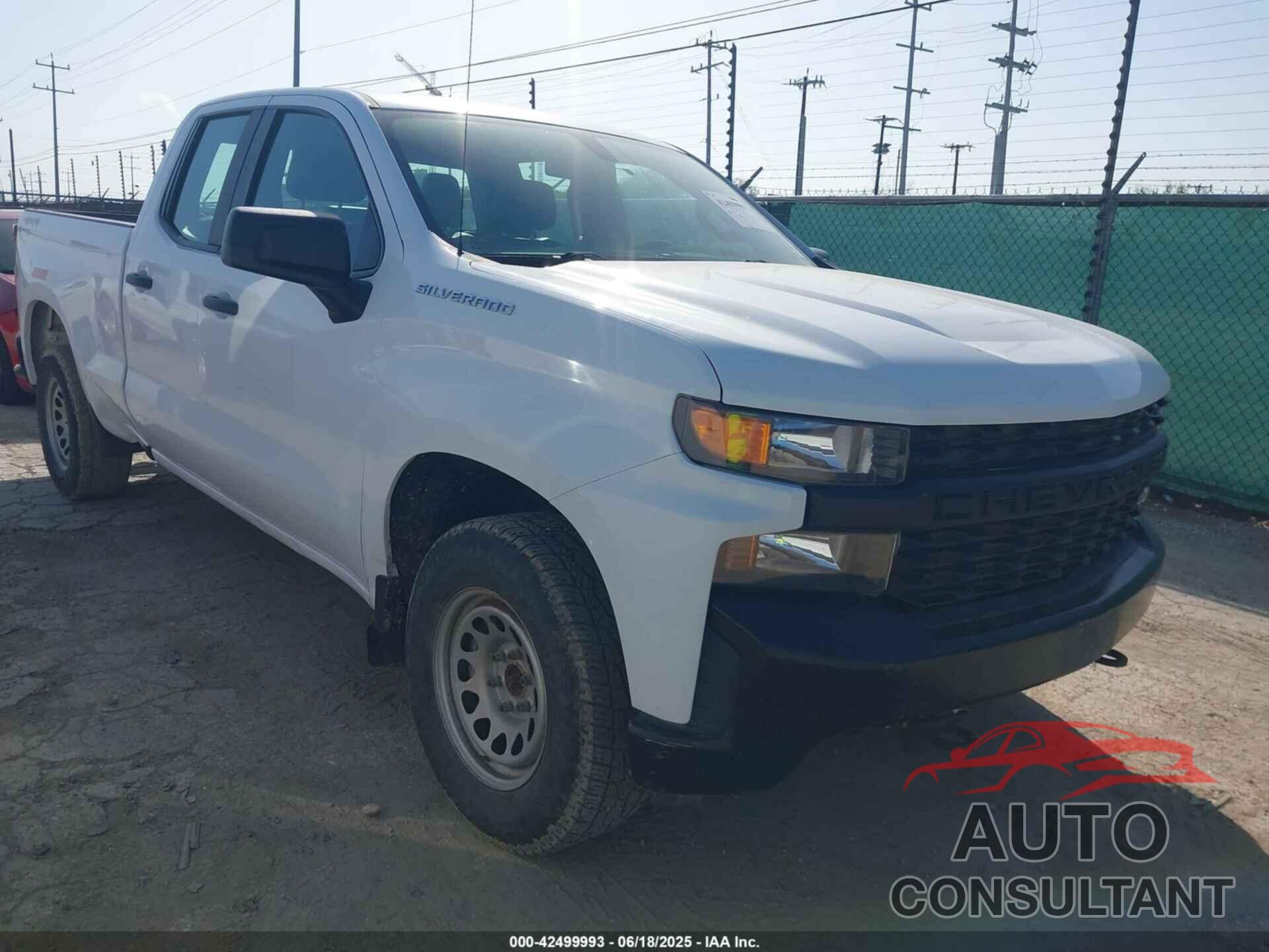 CHEVROLET SILVERADO 1500 2020 - 1GCRYAEF6LZ176764