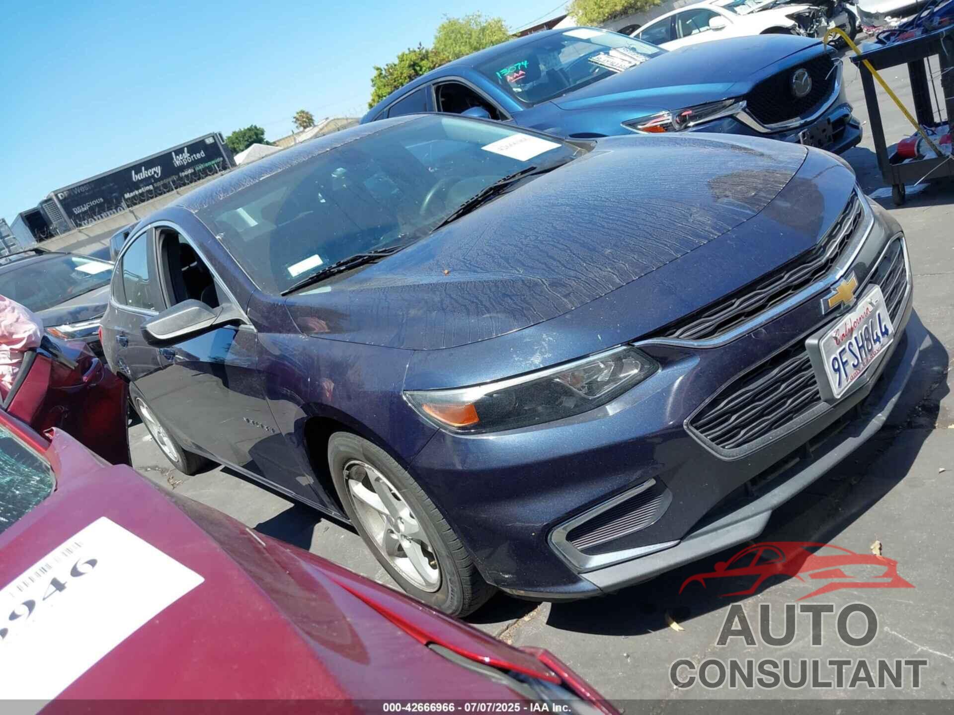 CHEVROLET MALIBU 2017 - 1G1ZC5ST9HF236652