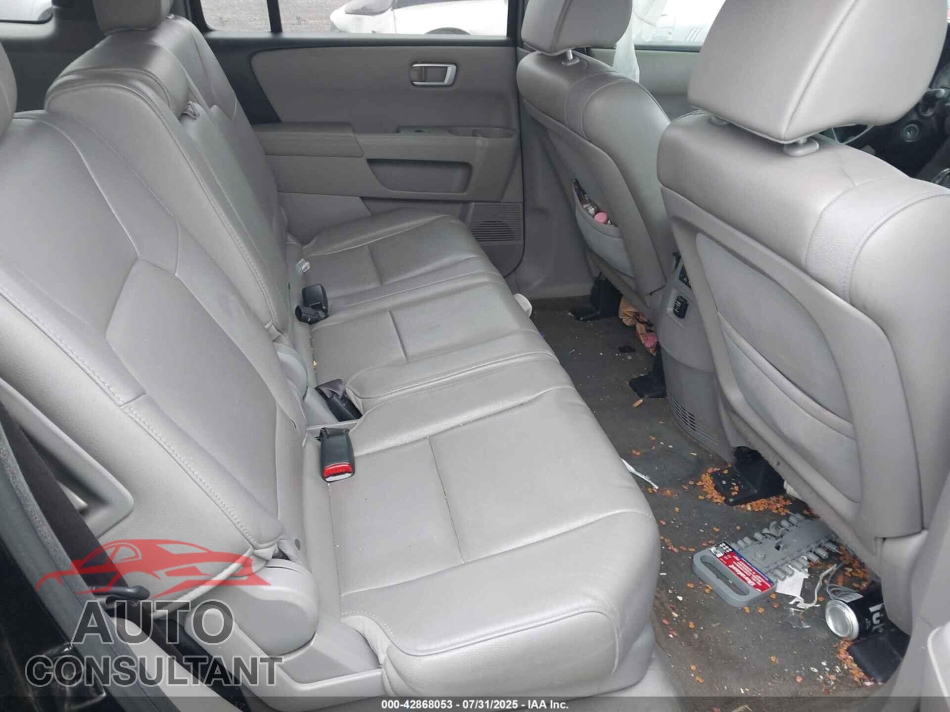 HONDA PILOT 2013 - 5FNYF4H56DB056167
