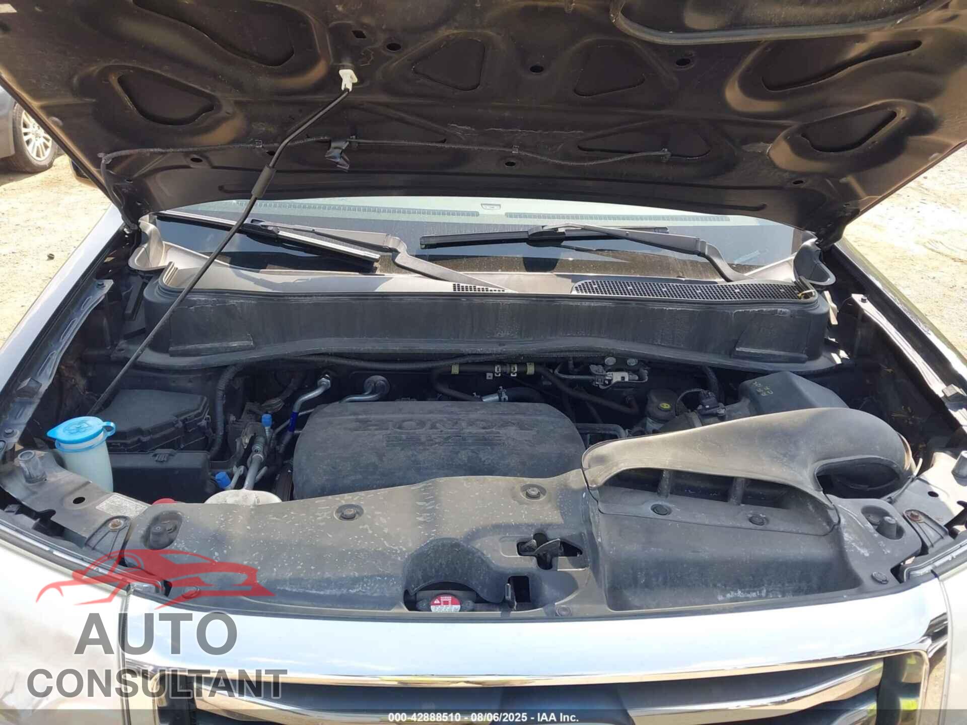 HONDA PILOT 2013 - 5FNYF4H50DB033192