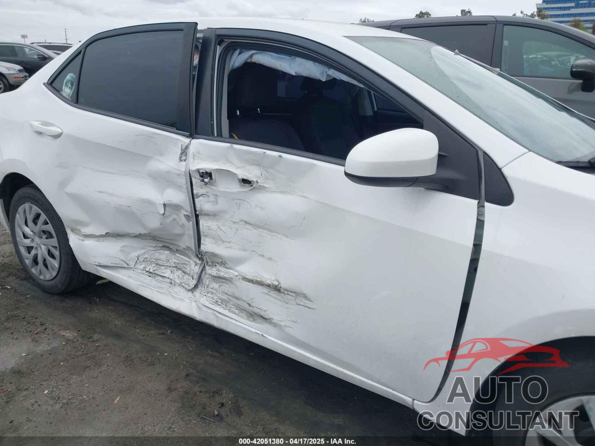 TOYOTA COROLLA 2017 - 5YFBURHE2HP699568