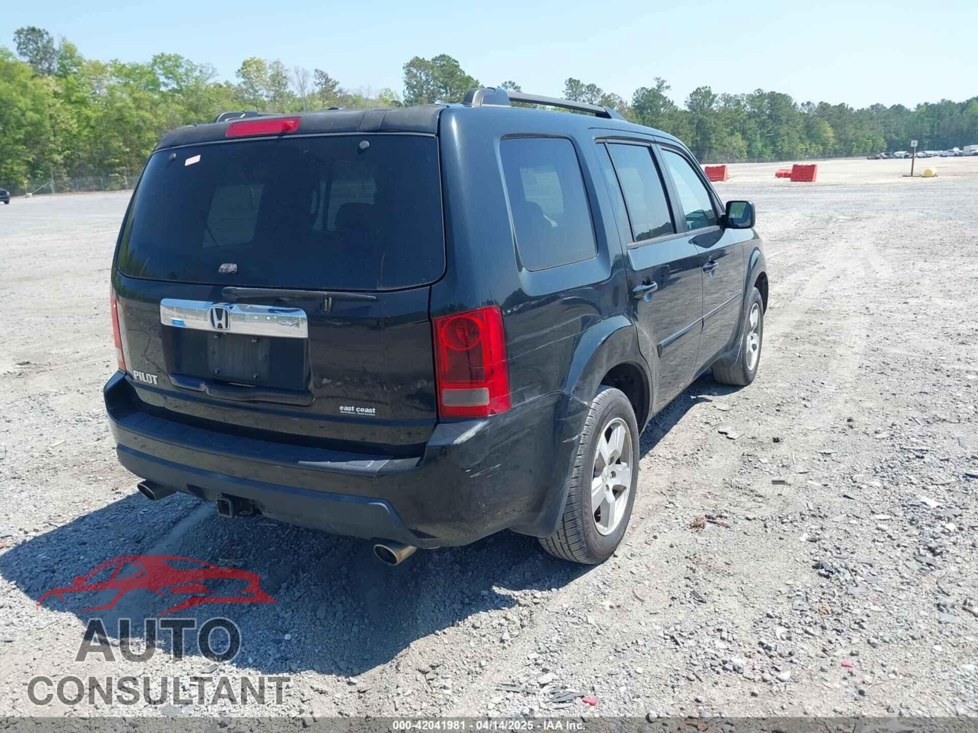 HONDA PILOT 2011 - 5FNYF3H50BB001981