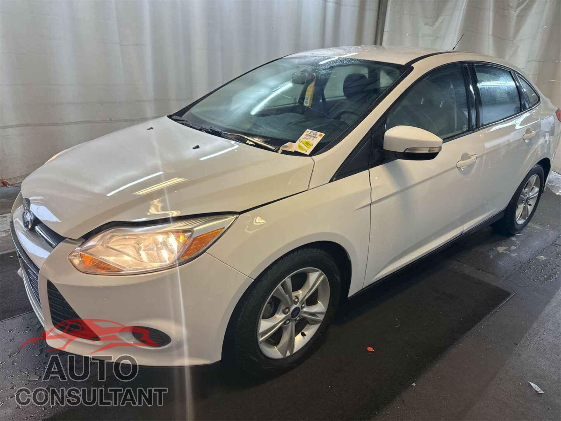 FORD FOCUS 2014 - 1FADP3F27EL443121