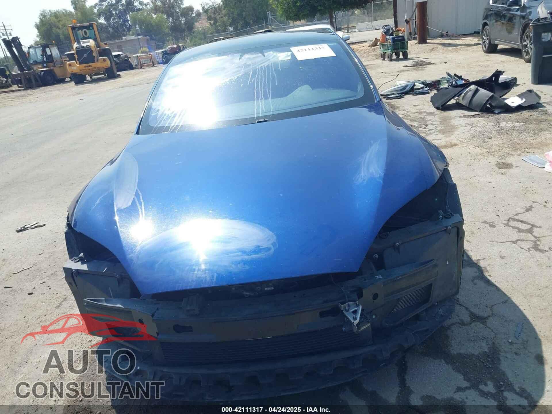 TESLA MODEL S 2017 - 5YJSA1E20HF208771