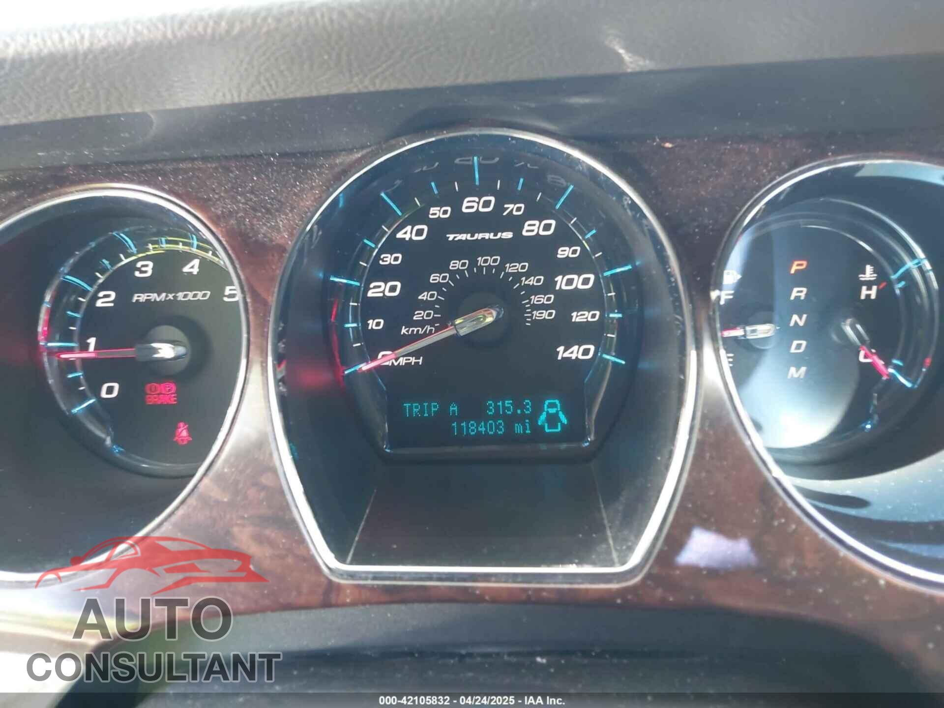 FORD TAURUS 2010 - 1FAHP2FW1AG140417