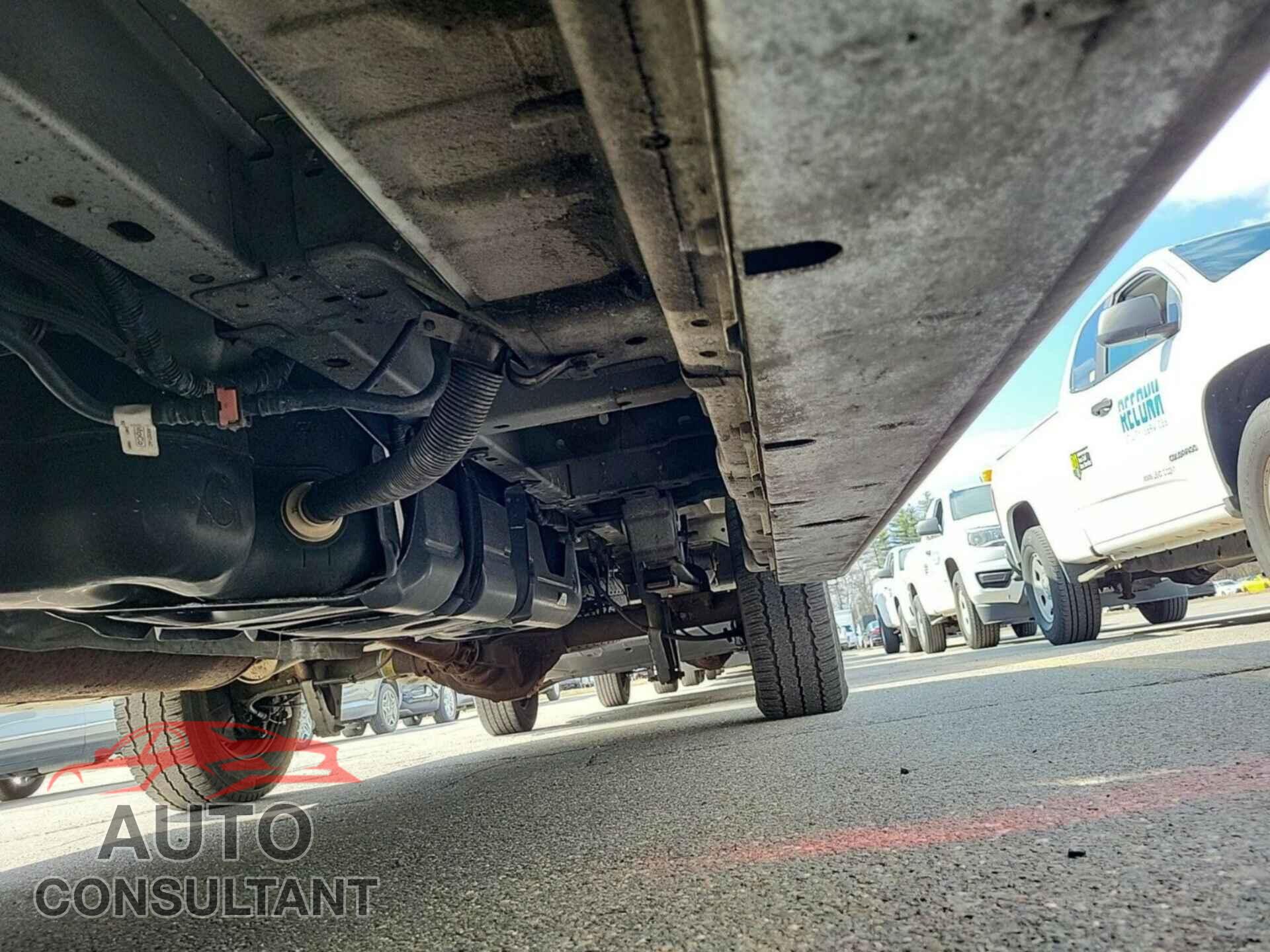 FORD TRANSIT 2019 - 1FTYR1YM2KKB51144