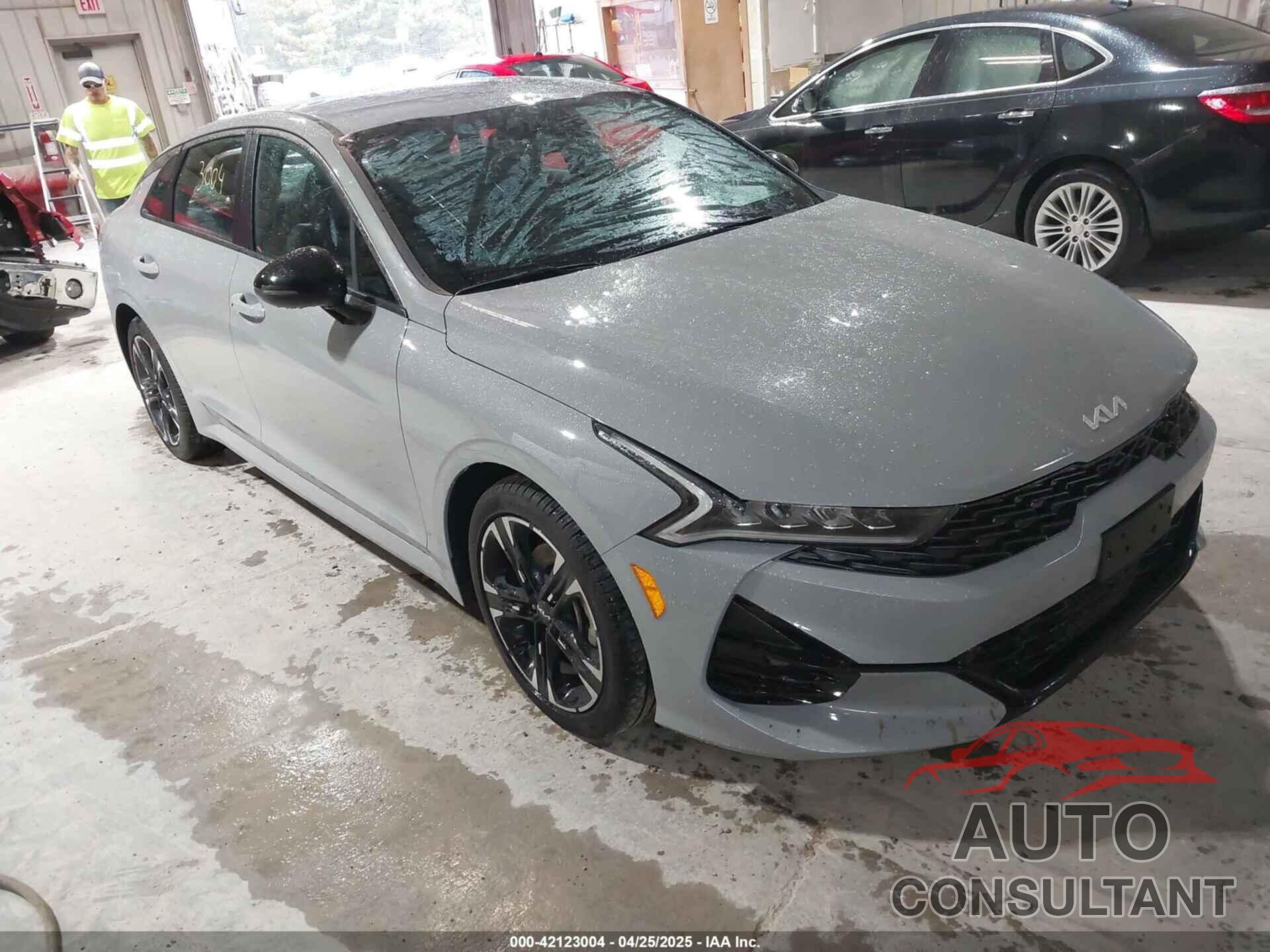 KIA K5 2022 - 5XXG64J21NG154551