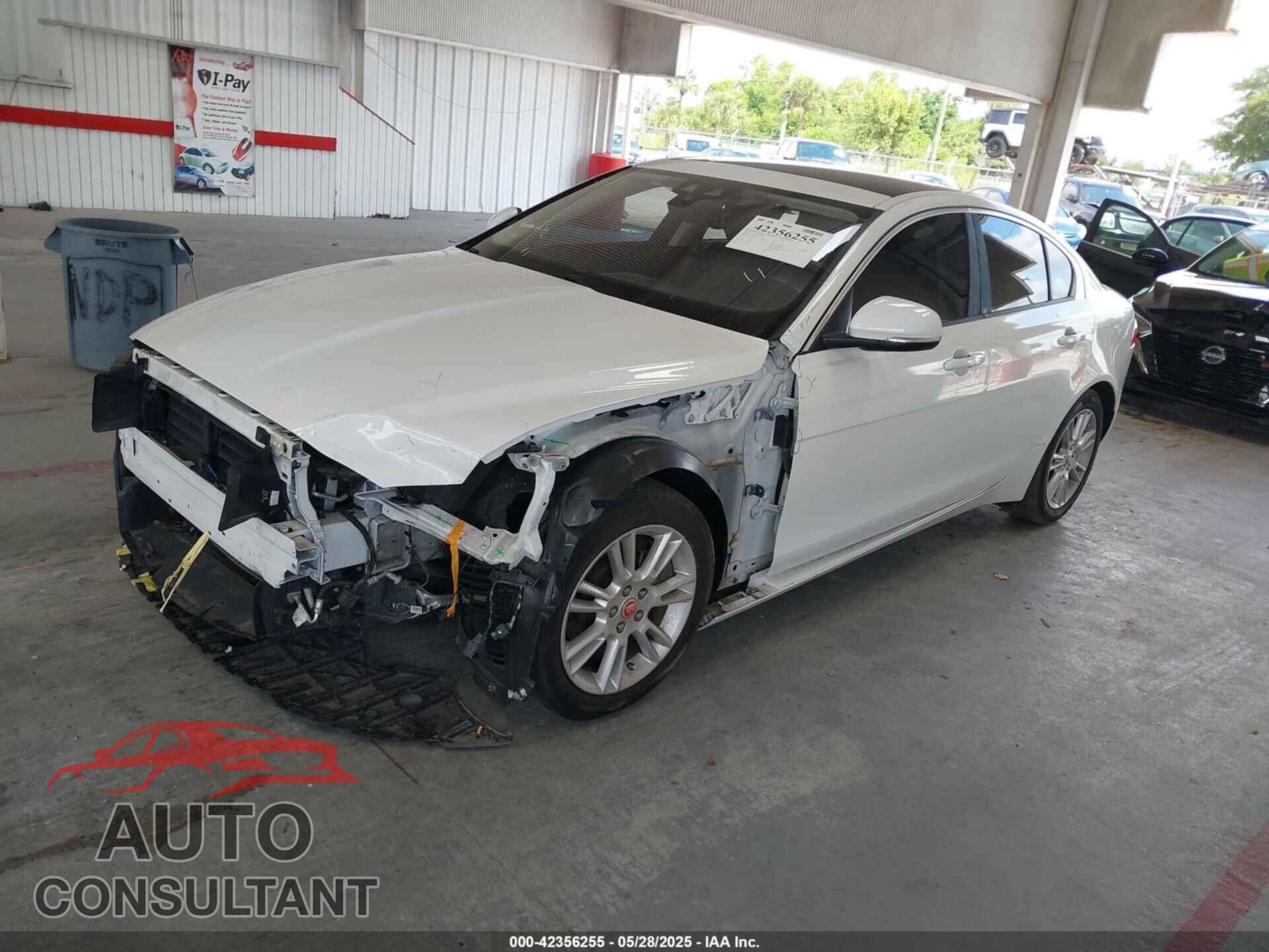 JAGUAR XE 2018 - SAJAD4FX2JCP23080