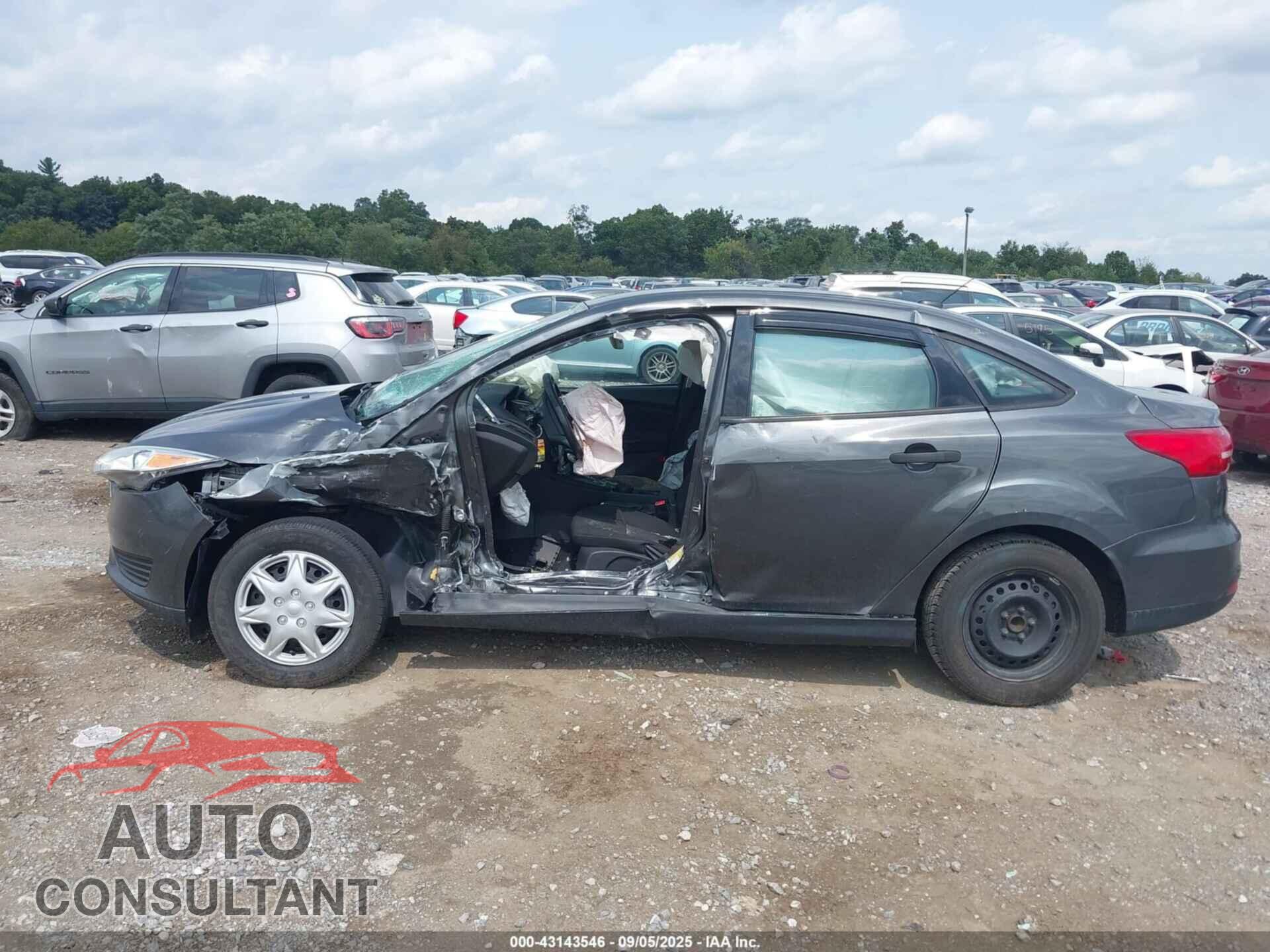 FORD FOCUS 2017 - 1FADP3E26HL274294