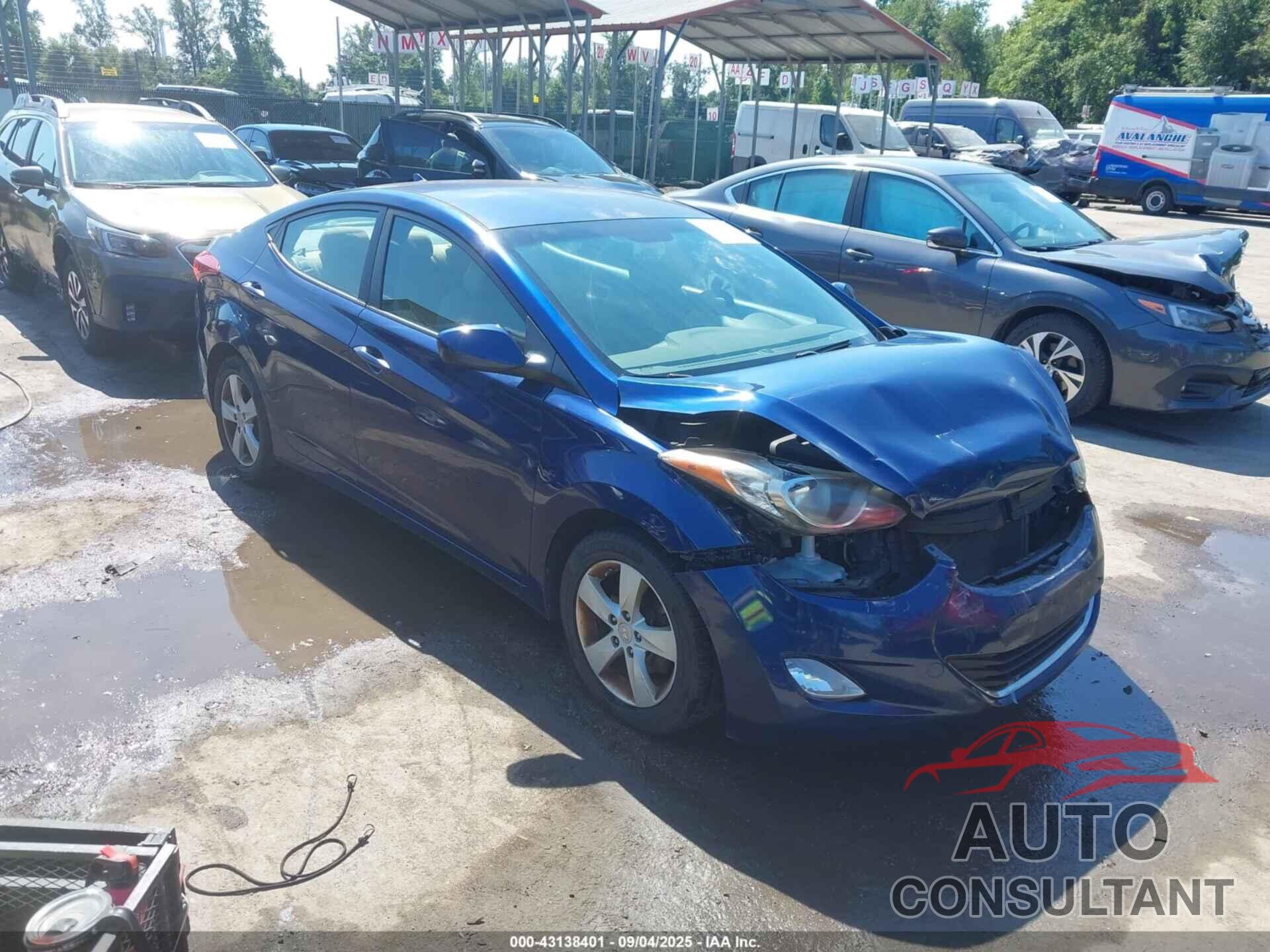 HYUNDAI ELANTRA 2013 - KMHDH4AE1DU488719