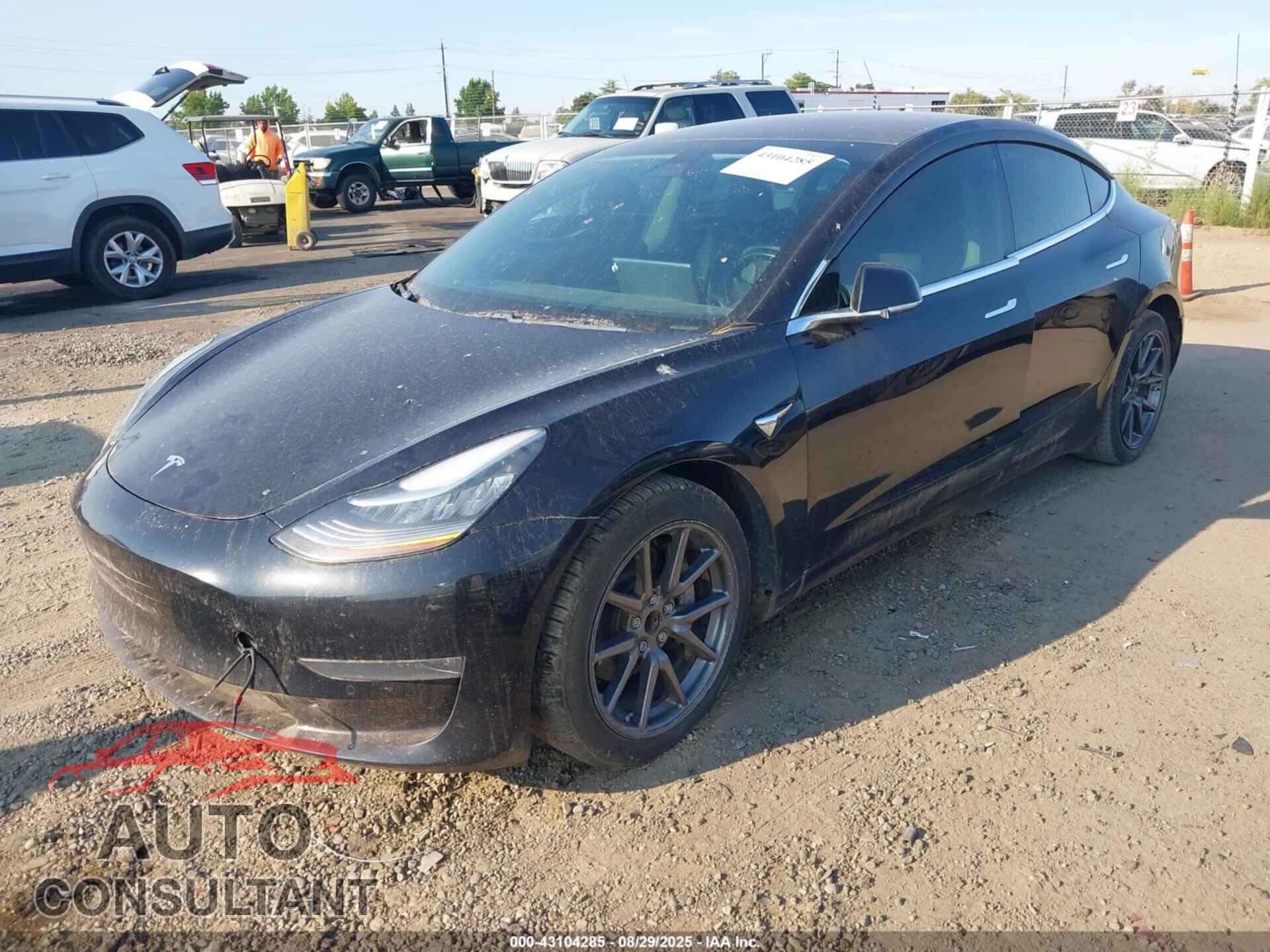 TESLA MODEL 3 2018 - 5YJ3E1EA7JF071009