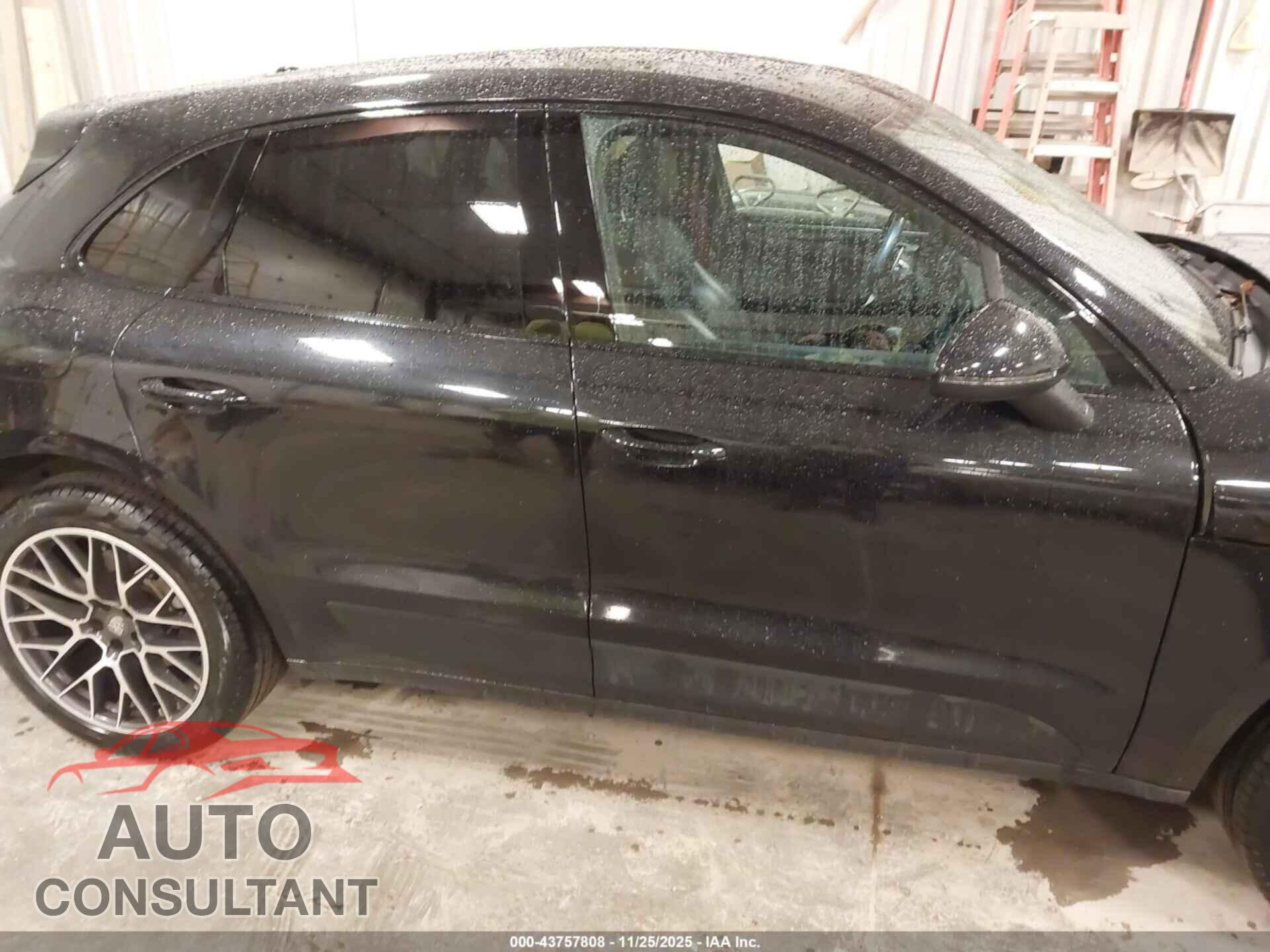 PORSCHE MACAN 2017 - WP1AB2A50HLB13556