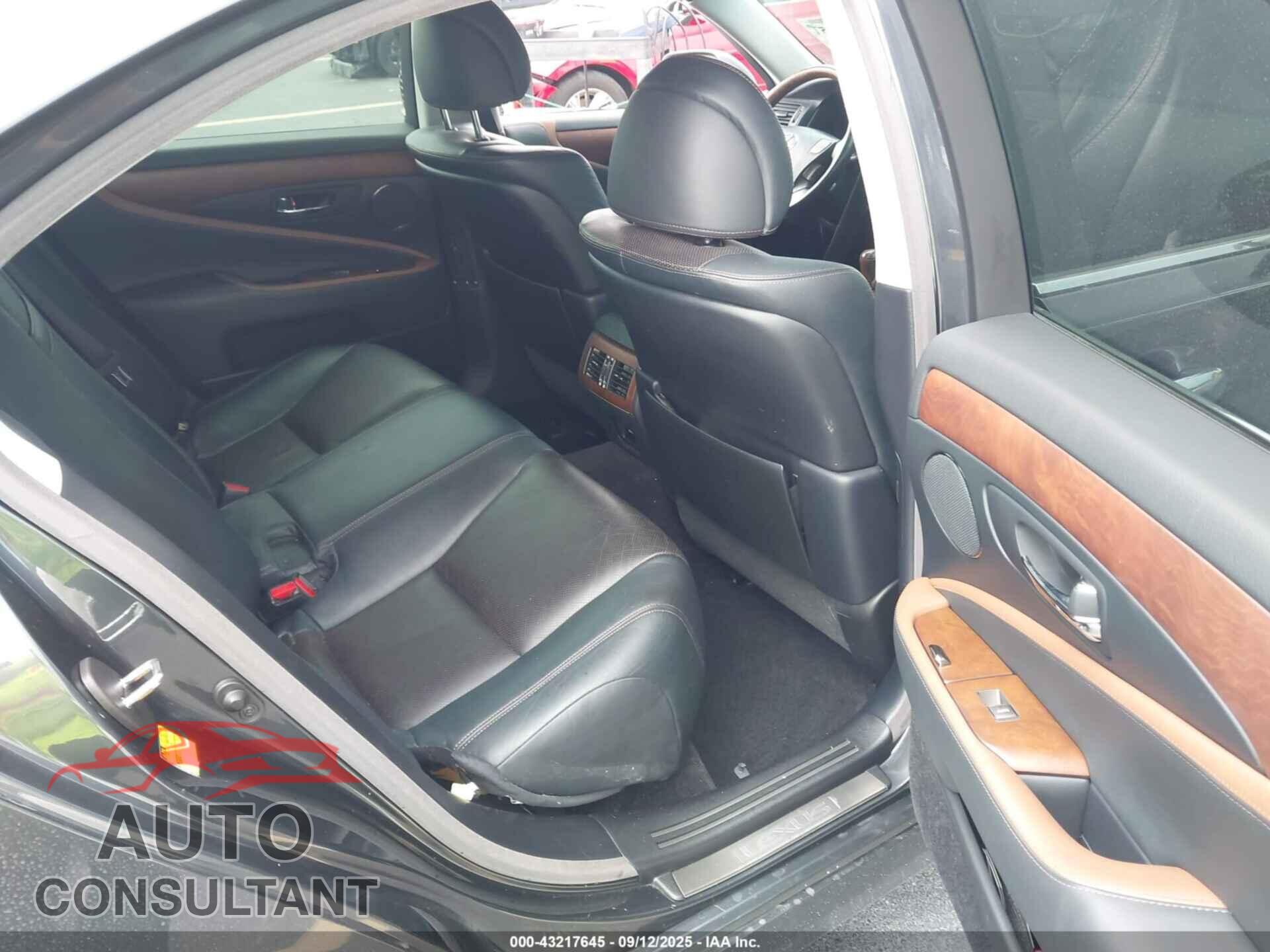 LEXUS LS 460 2011 - JTHBL5EF4B5107647