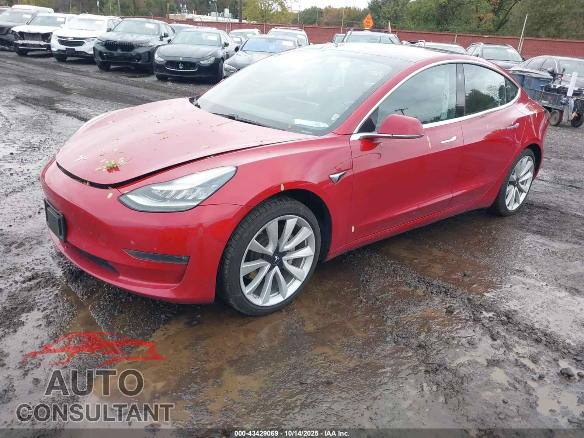 TESLA MODEL 3 2018 - 5YJ3E1EA4JF052255