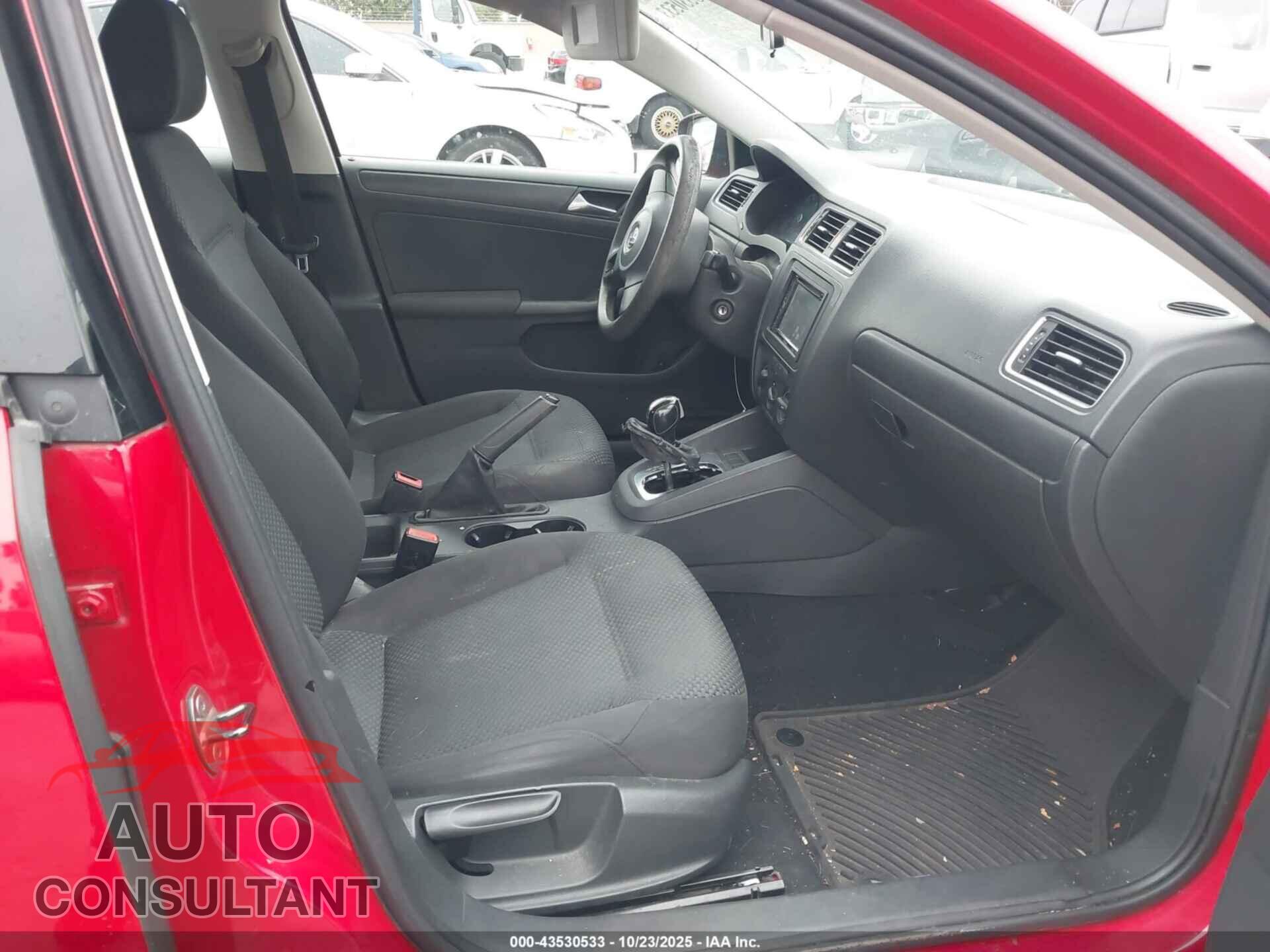 VOLKSWAGEN JETTA 2012 - 3VW2K7AJ2CM382498