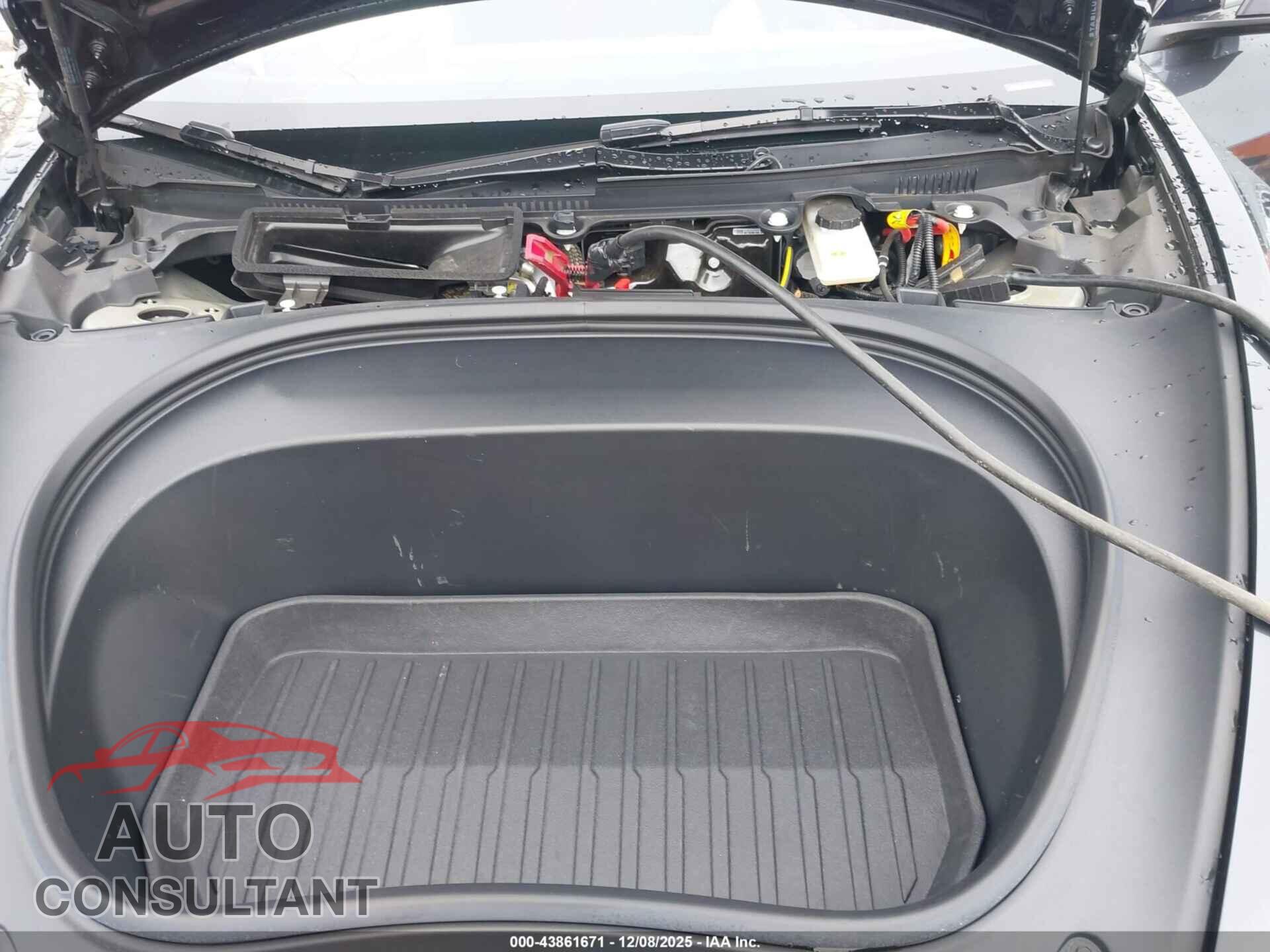 TESLA MODEL 3 2024 - 5YJ3E1EA2RF872670
