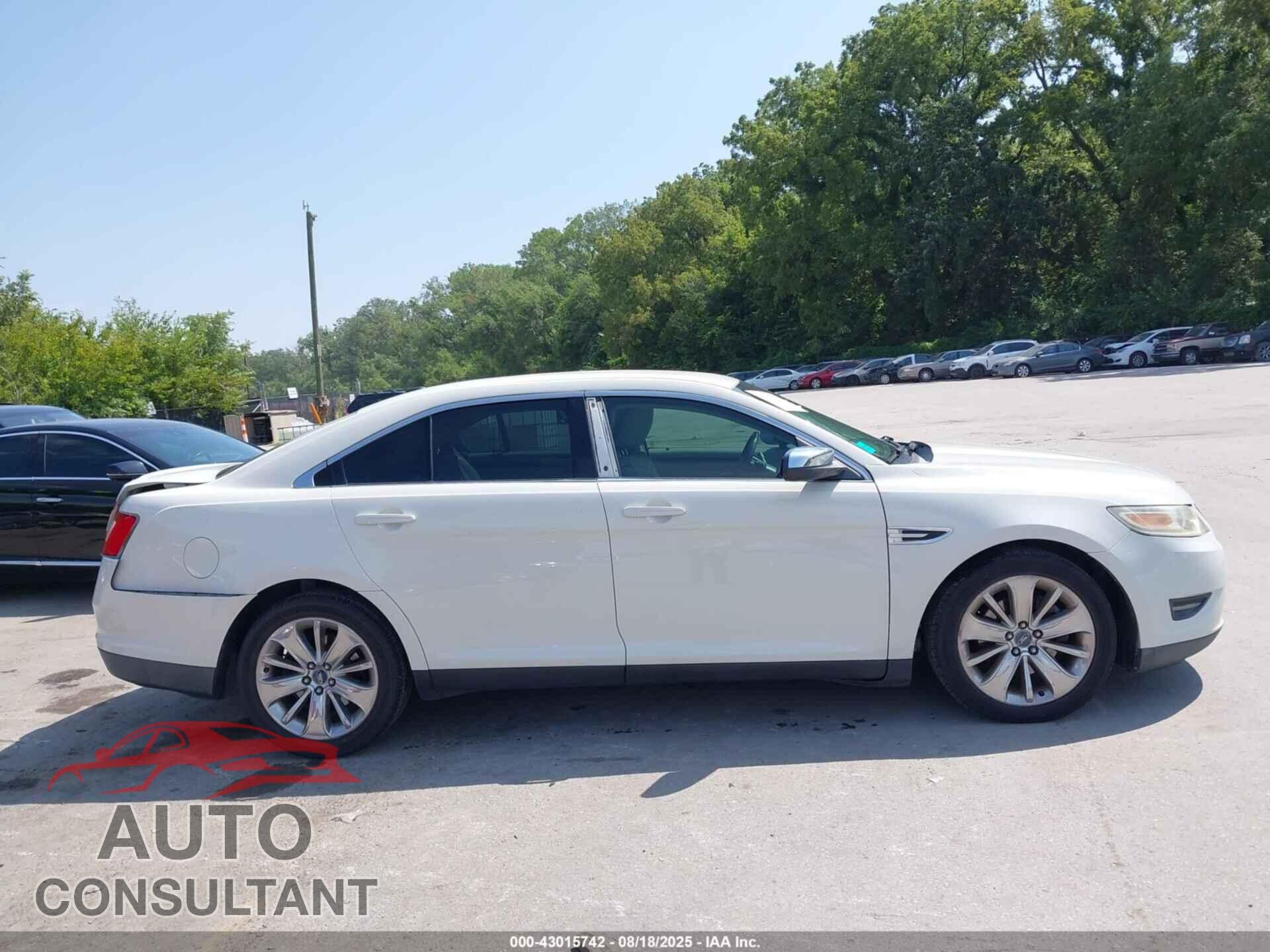 FORD TAURUS 2010 - 1FAHP2FW1AG134553