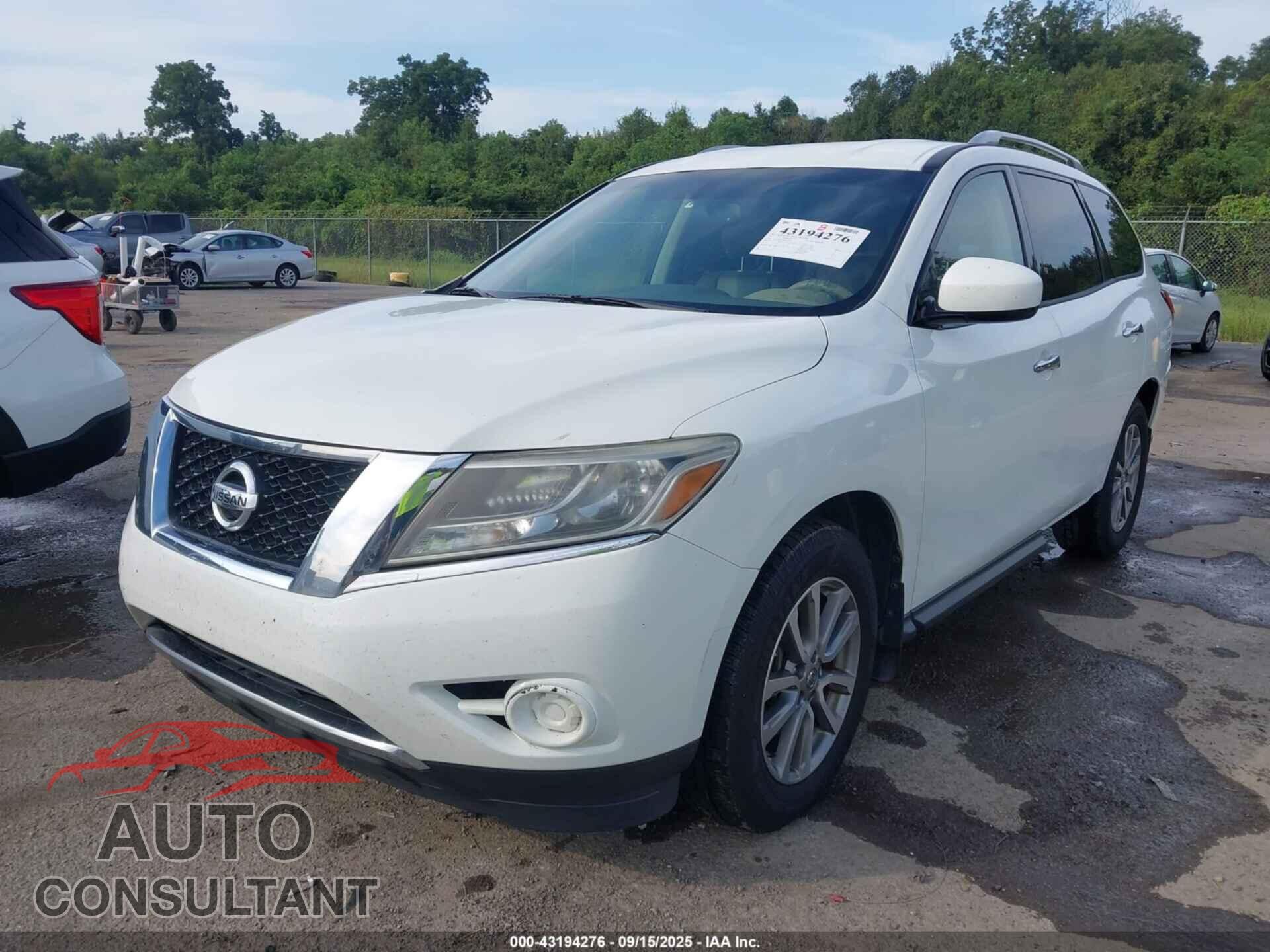 NISSAN PATHFINDER 2015 - 5N1AR2MN5FC708470
