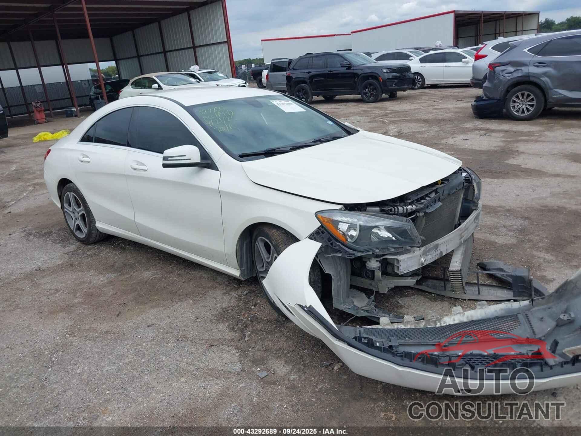 MERCEDES-BENZ CLA 250 2014 - WDDSJ4EB4EN052089