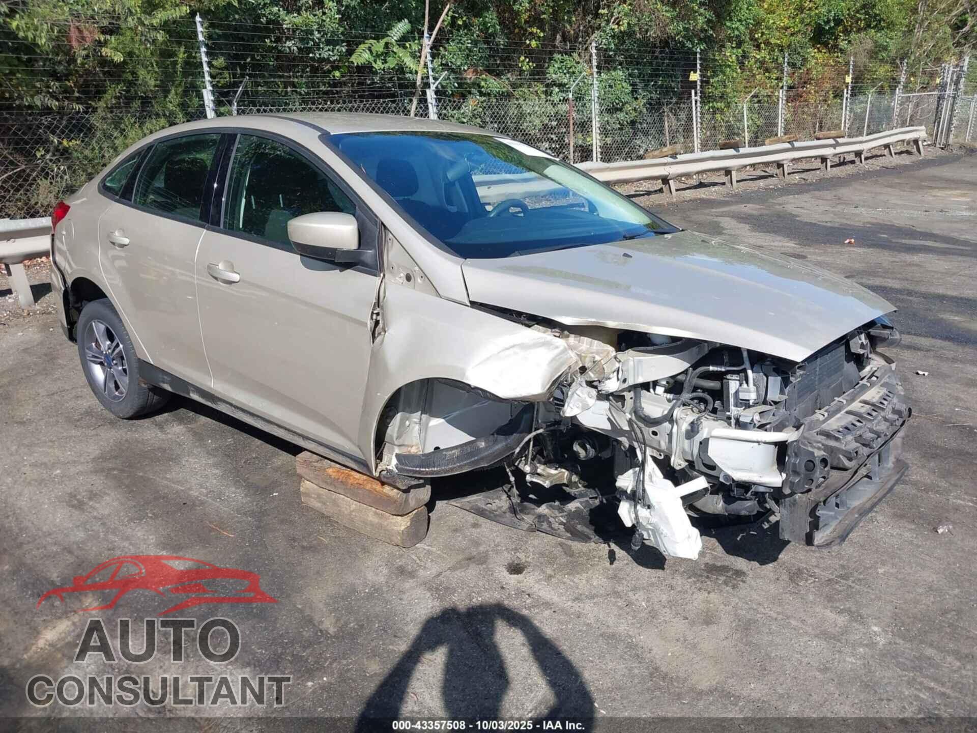 FORD FOCUS 2018 - 1FADP3FEXJL210077