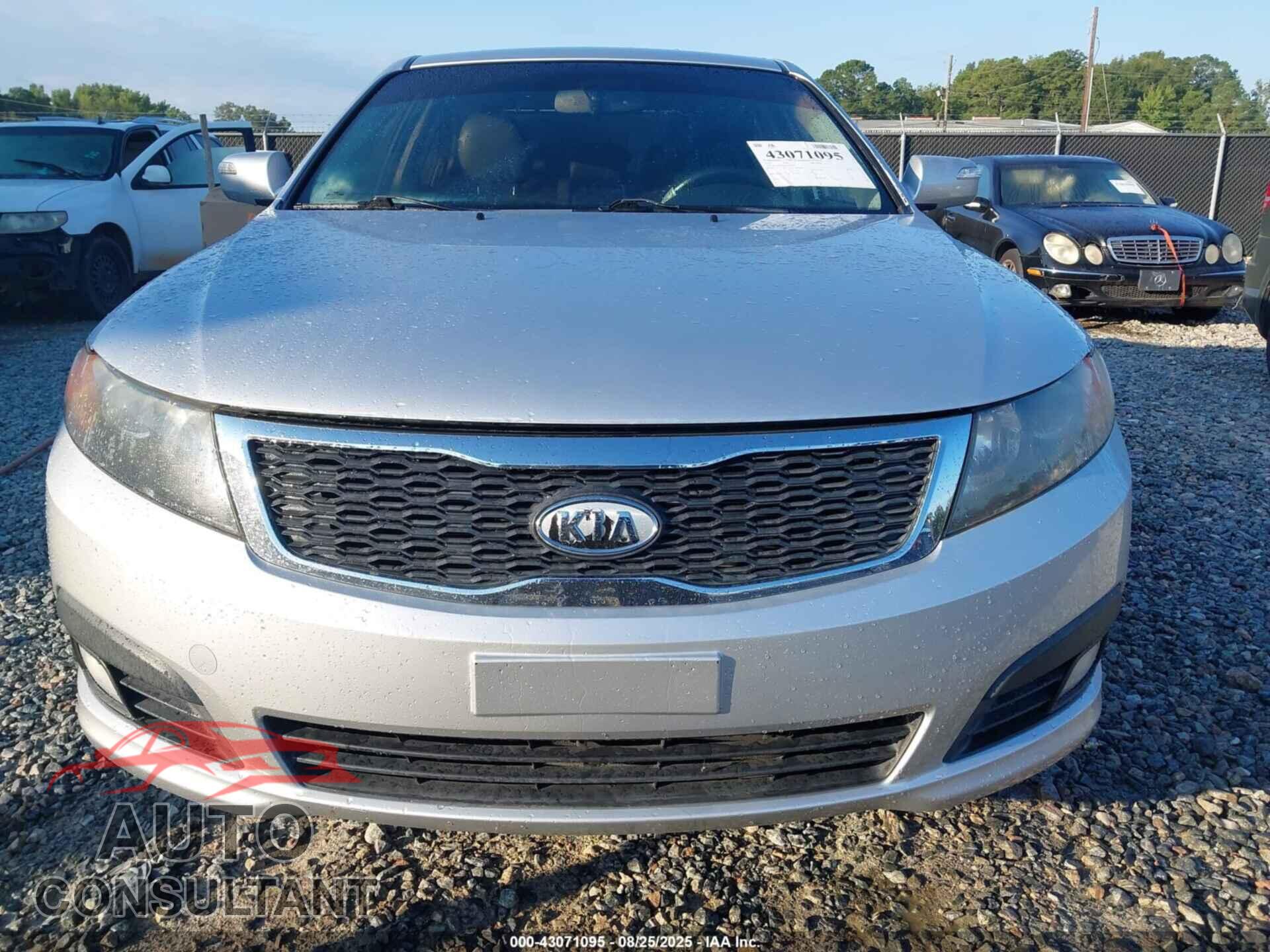 KIA OPTIMA 2010 - KNAGH4A84A5401247
