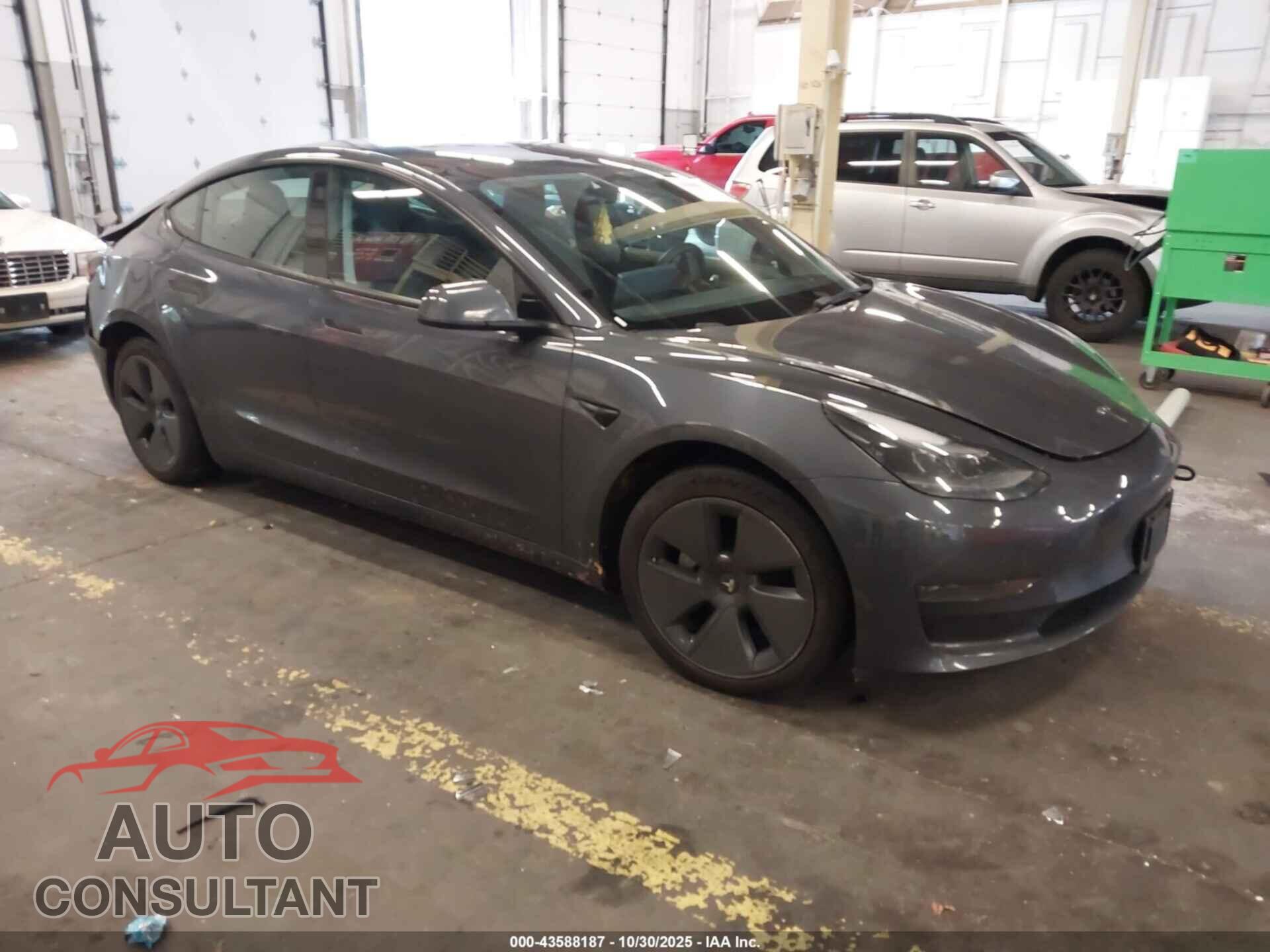 TESLA MODEL 3 2023 - 5YJ3E1EA5PF450535