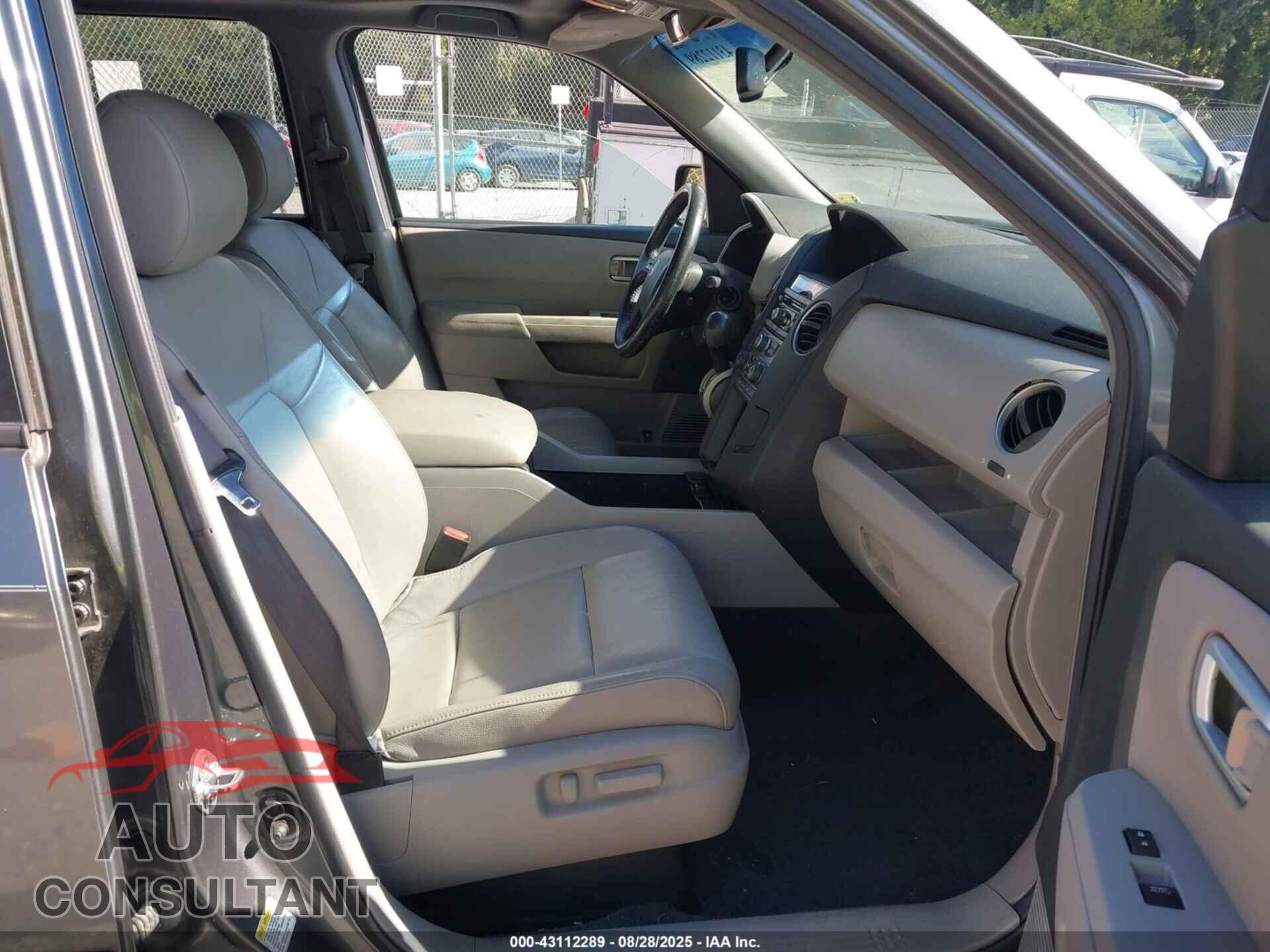 HONDA PILOT 2012 - 5FNYF4H50CB039668