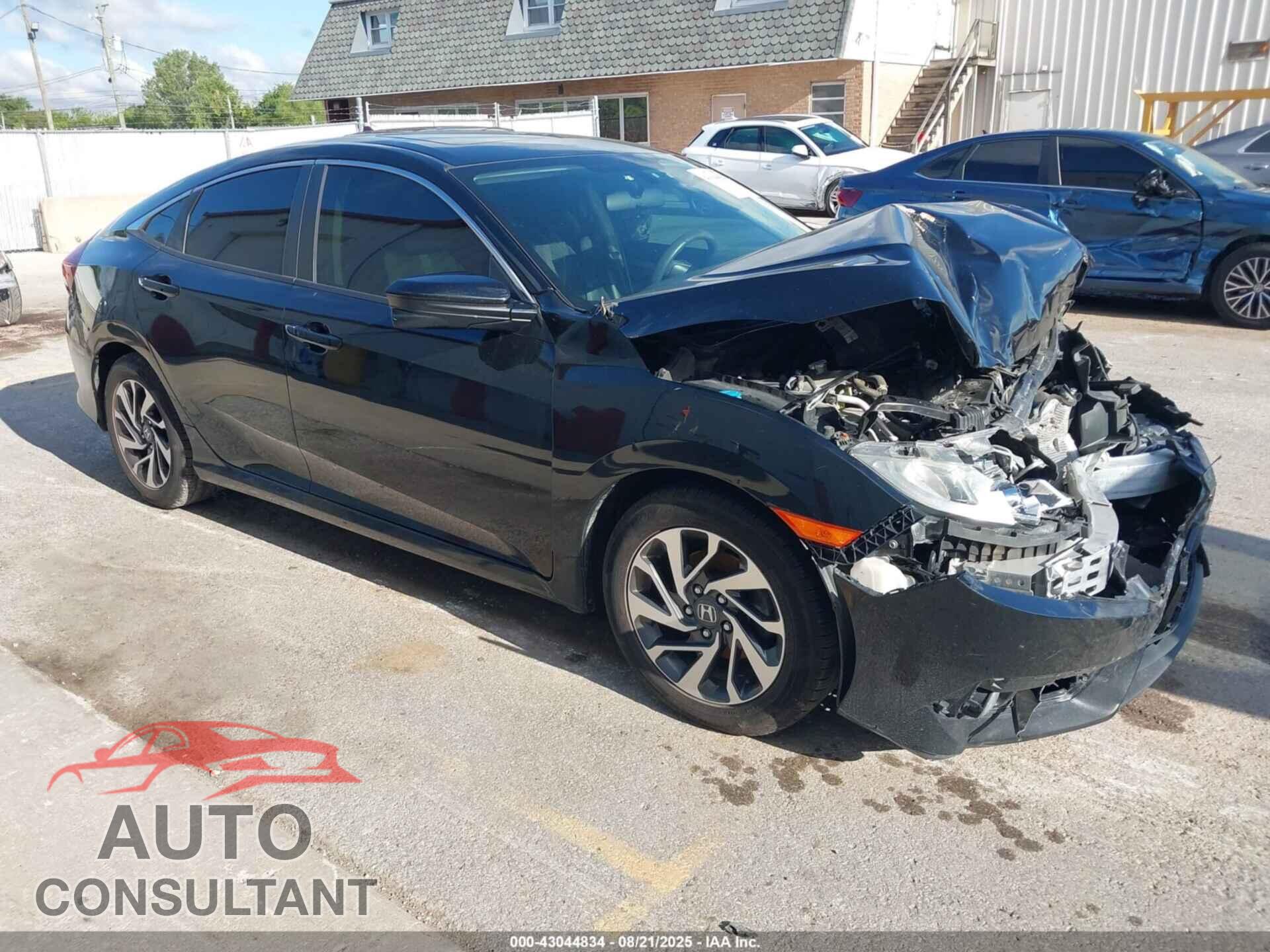 HONDA CIVIC 2018 - 19XFC2F70JE003927