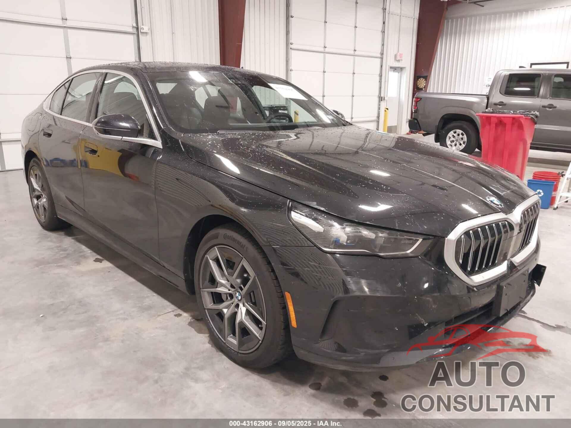 BMW 5 SERIES 2026 - WBA53FJ05TCV77007