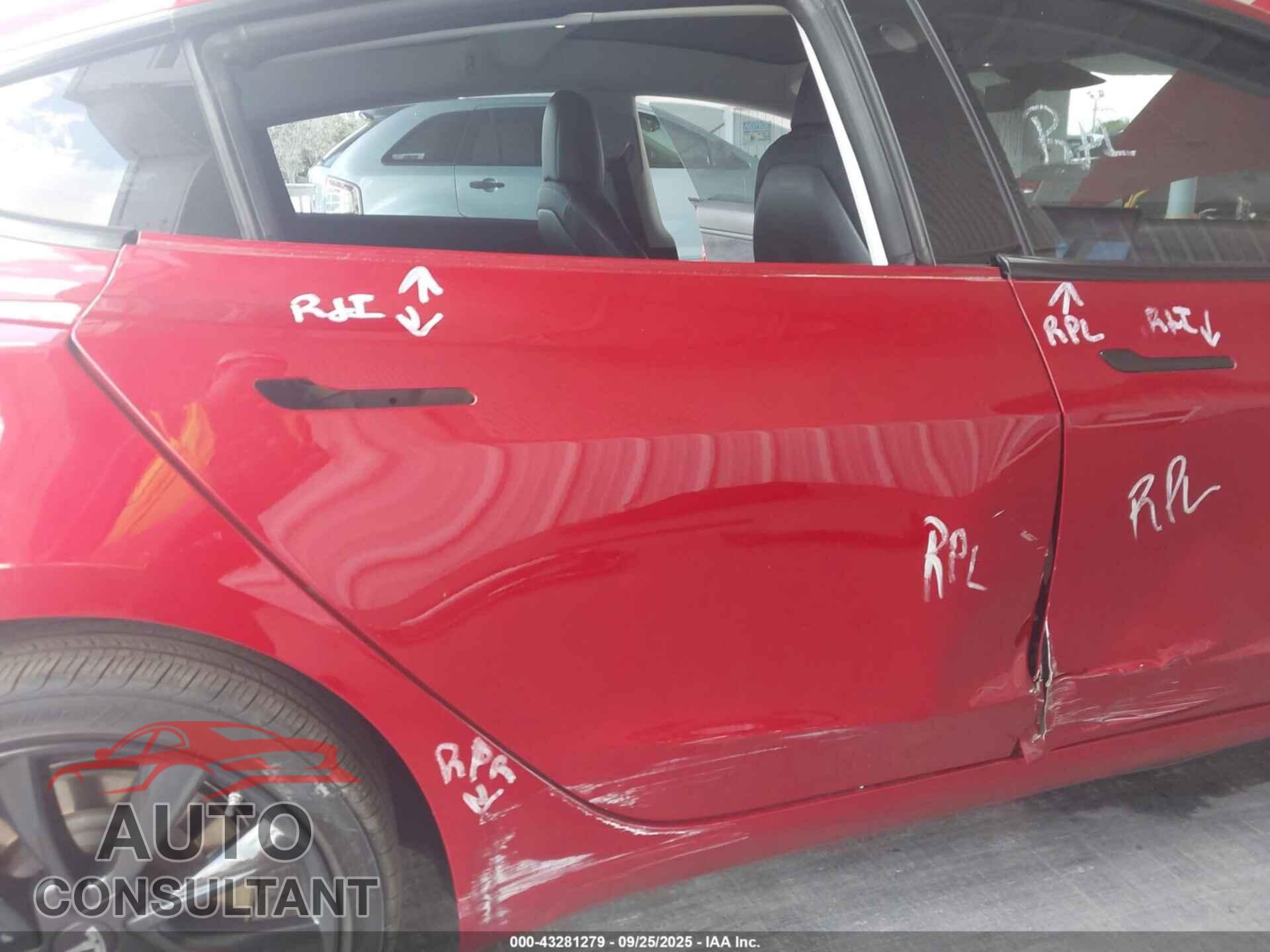 TESLA MODEL 3 2018 - 5YJ3E1EB6JF117213