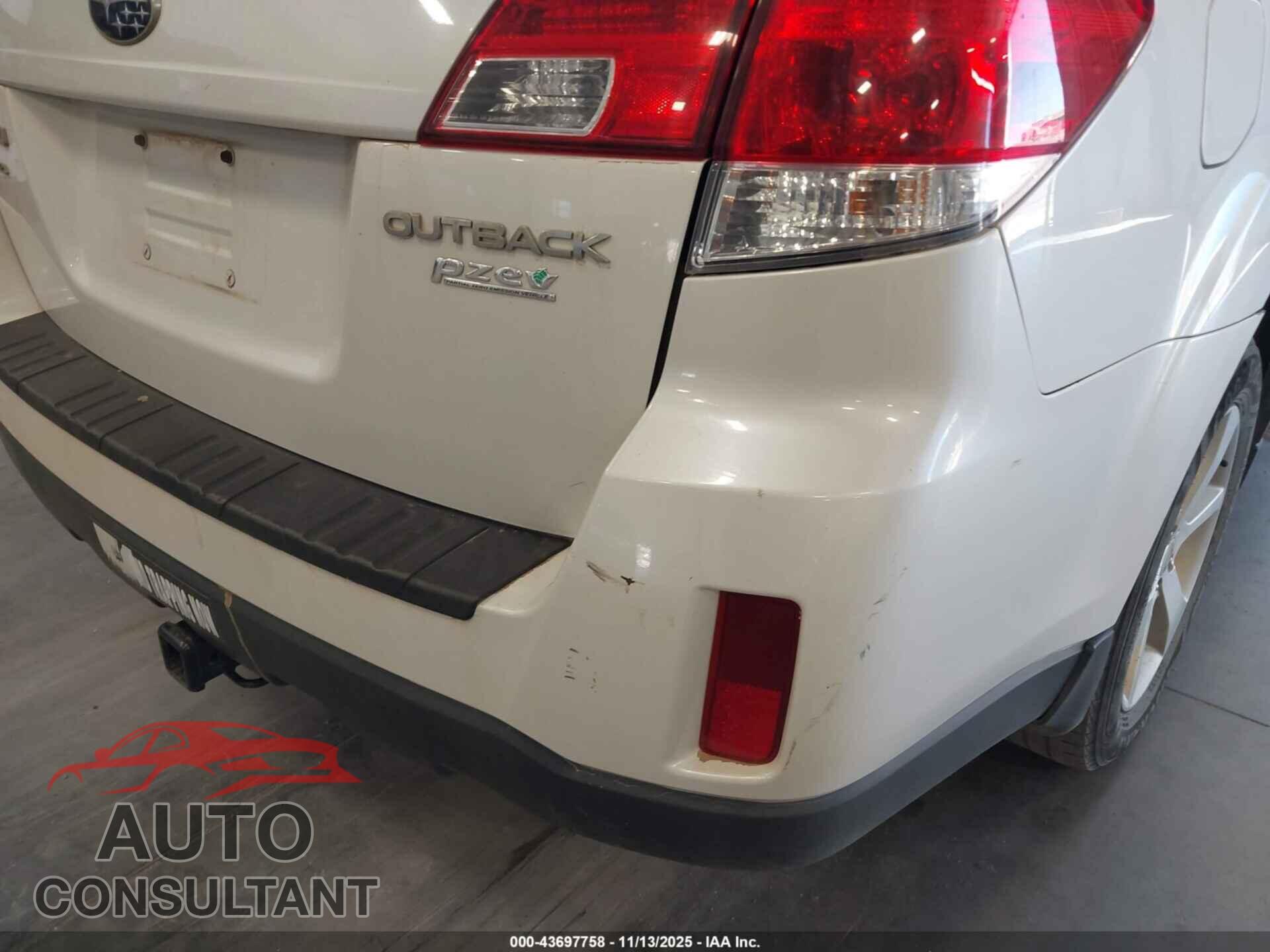 SUBARU OUTBACK 2014 - 4S4BRBCC0E3217193