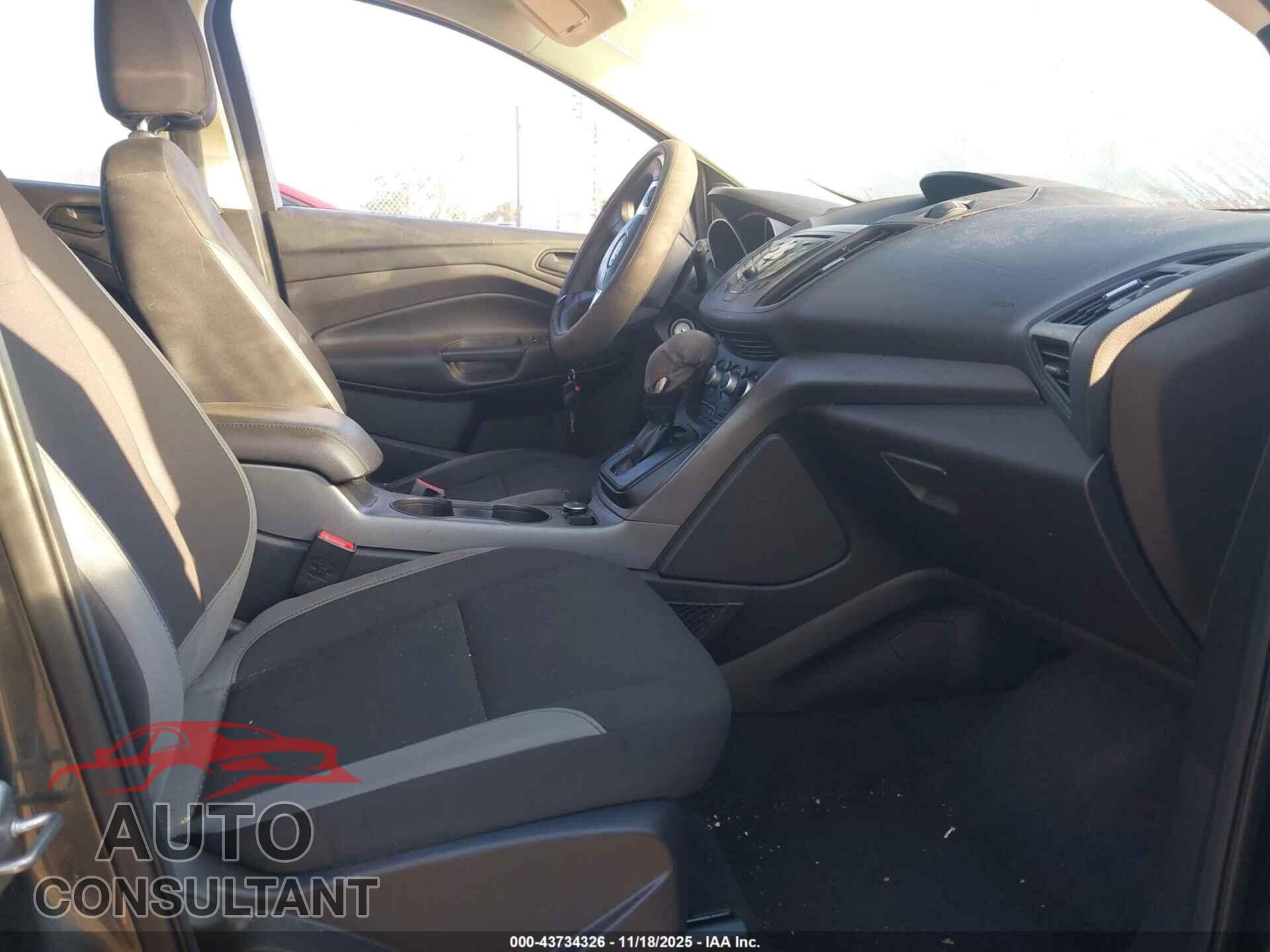 FORD ESCAPE 2015 - 1FMCU0F71FUB20974