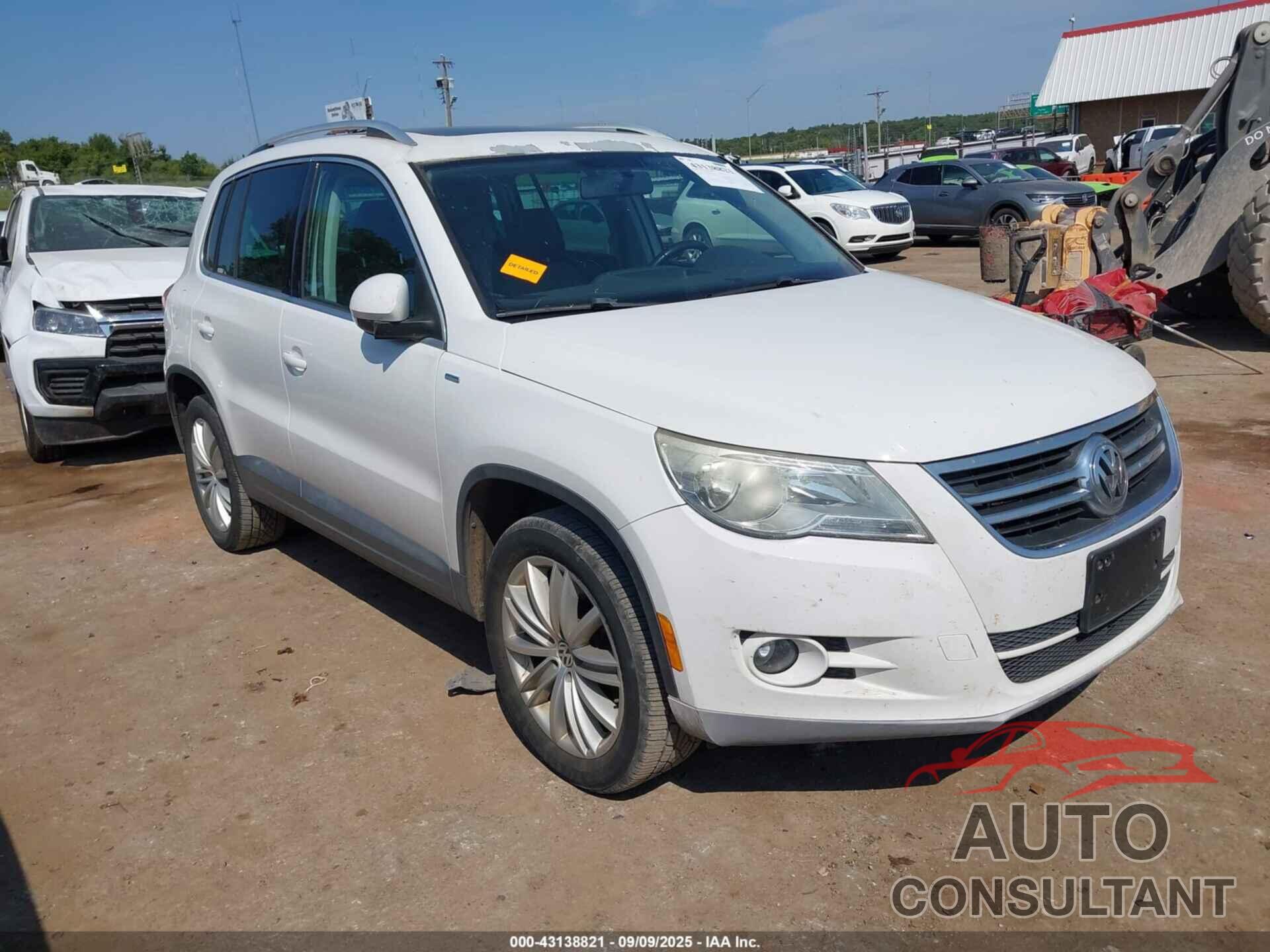 VOLKSWAGEN TIGUAN 2010 - WVGAV7AX9AW531900