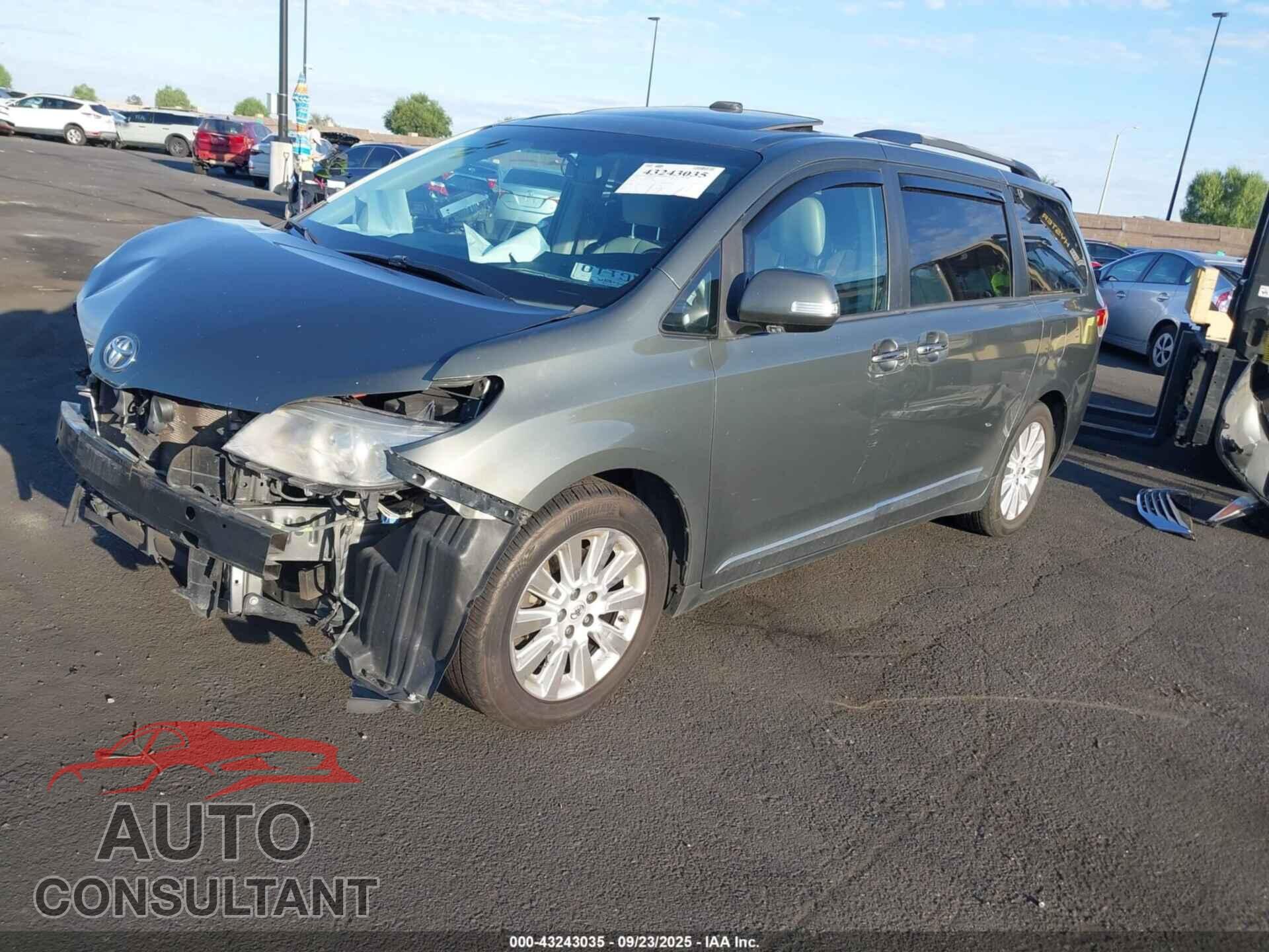 TOYOTA SIENNA 2013 - 5TDYK3DC8DS303565