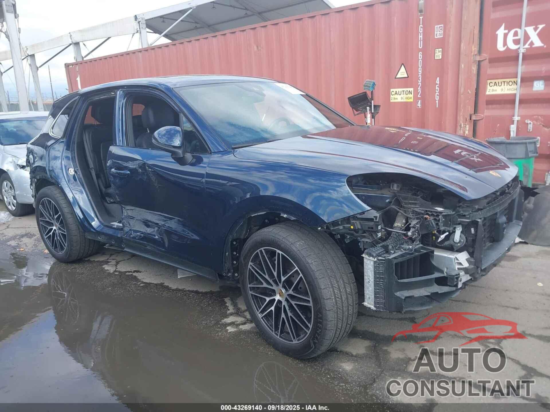 PORSCHE CAYENNE 2024 - WP1AA2AY5RDA00128