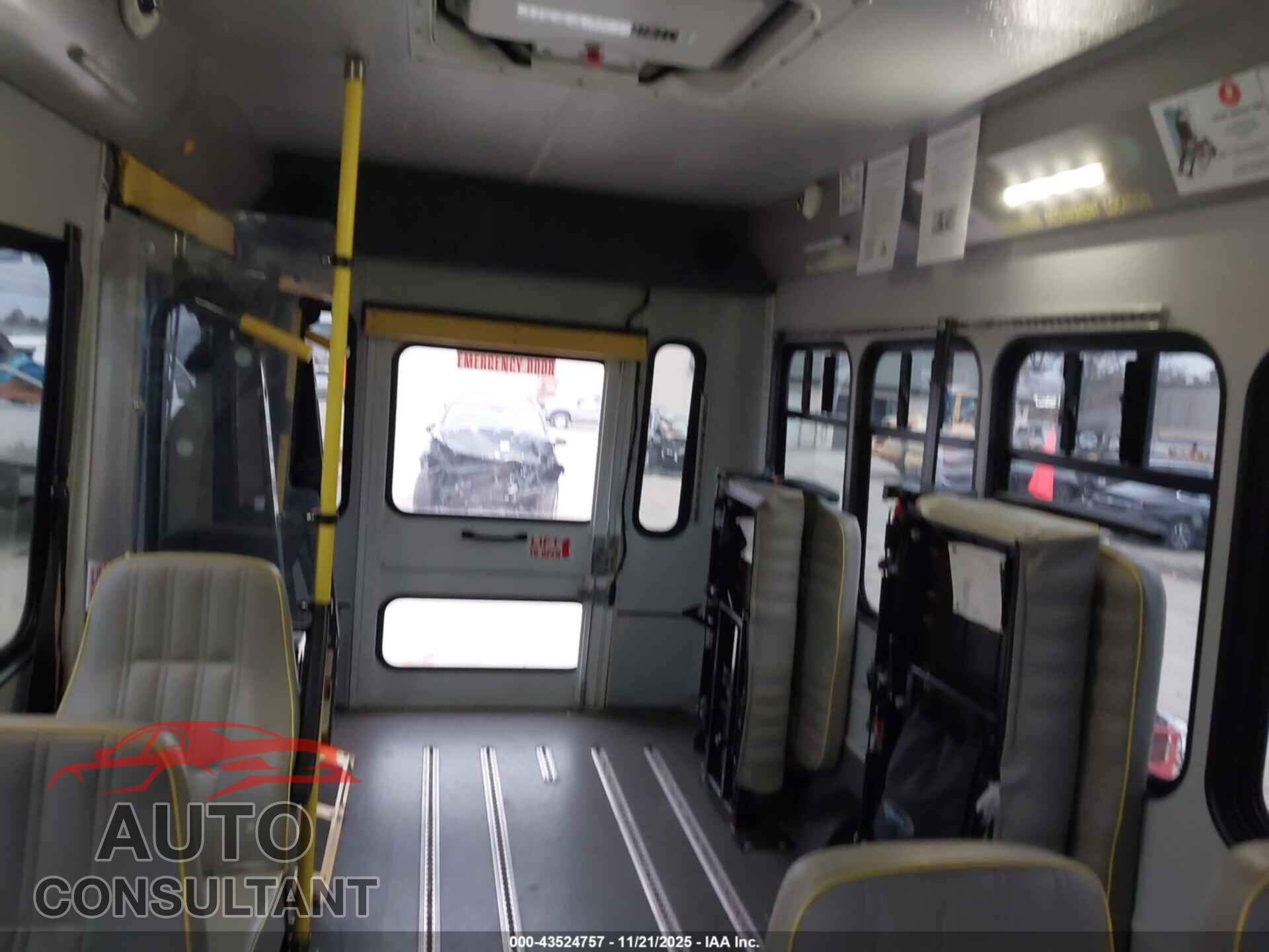 FORD E-350 CUTAWAY 2017 - 1FDEE3FSXHDC33448