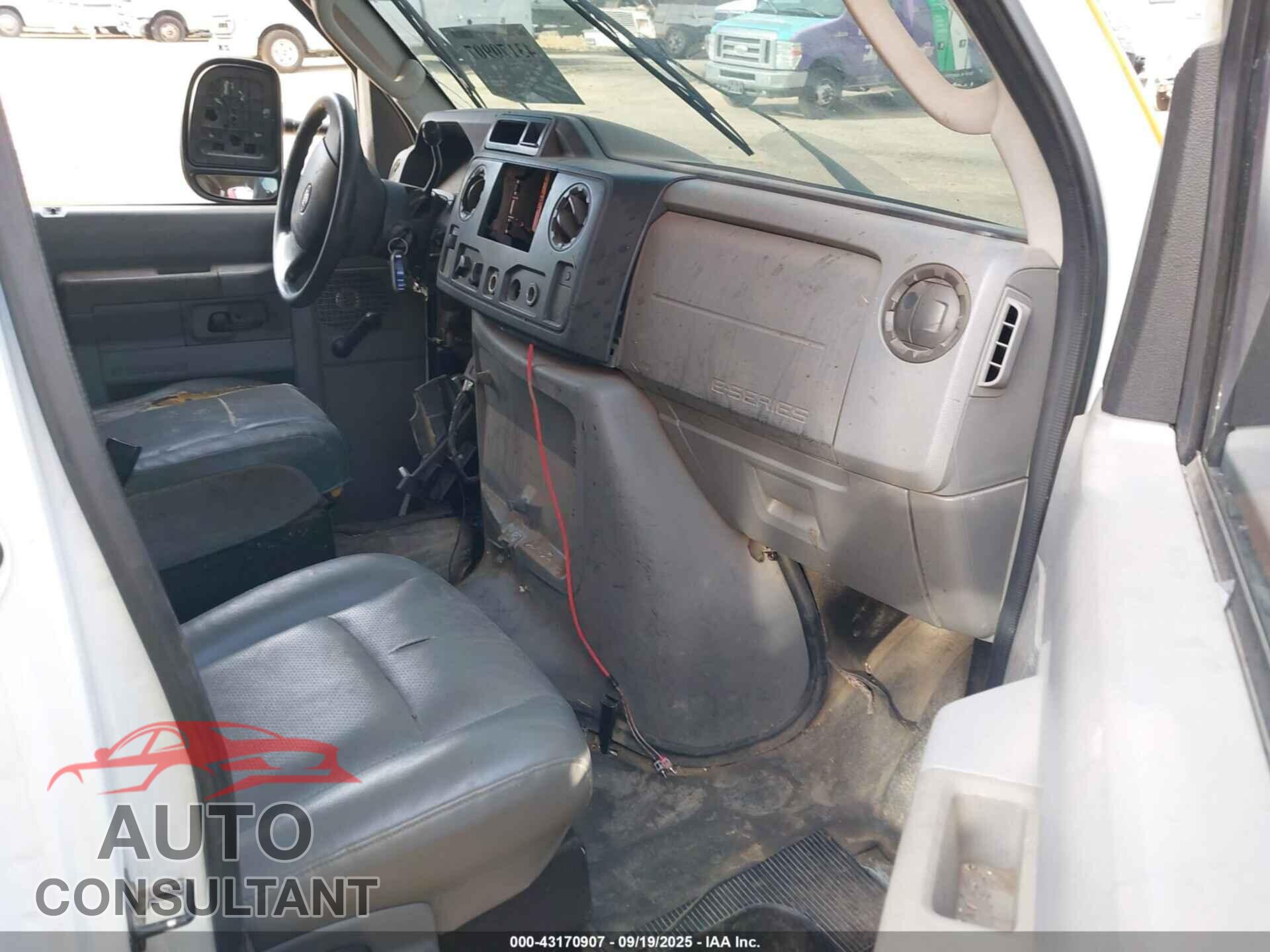 FORD E-350 CUTAWAY 2009 - 1FDWE35L29DA38864
