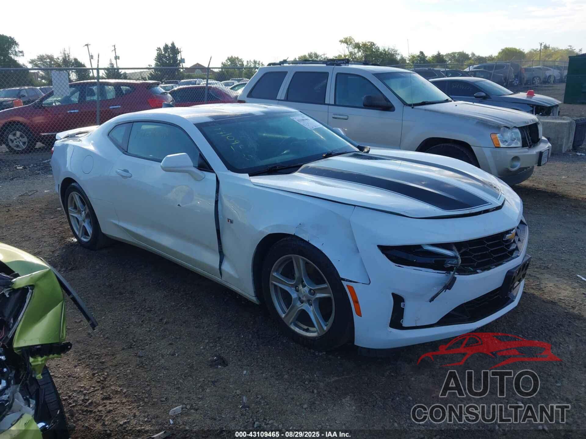 CHEVROLET CAMARO 2019 - 1G1FB1RX5K0133617