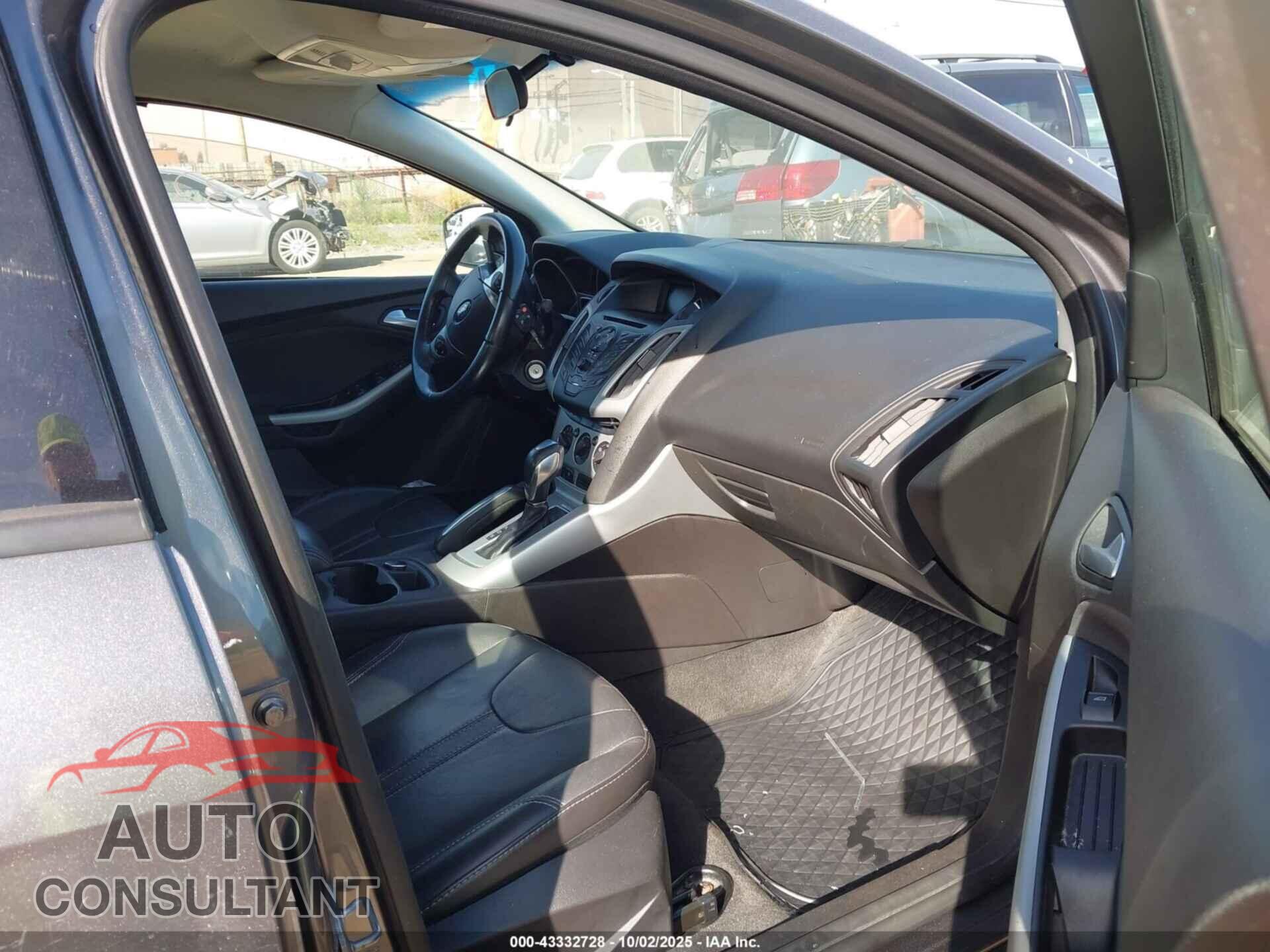 FORD FOCUS 2014 - 1FADP3F27EL161187